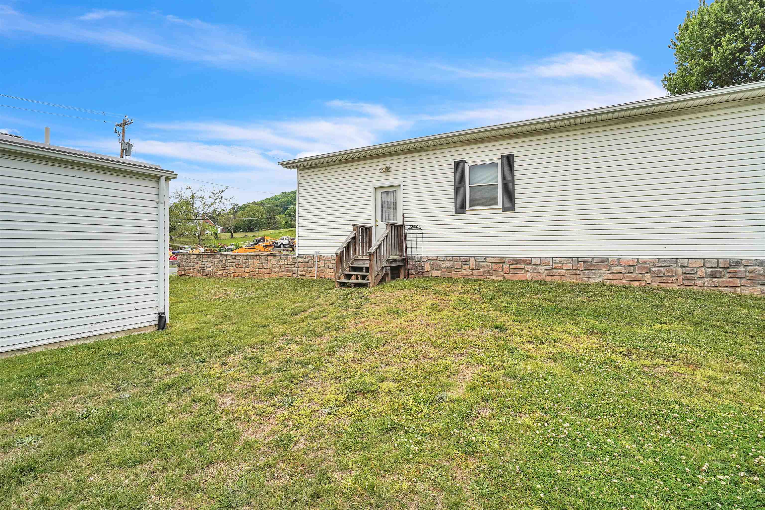 119 Mountain View Drive Rich Creek VA 24147