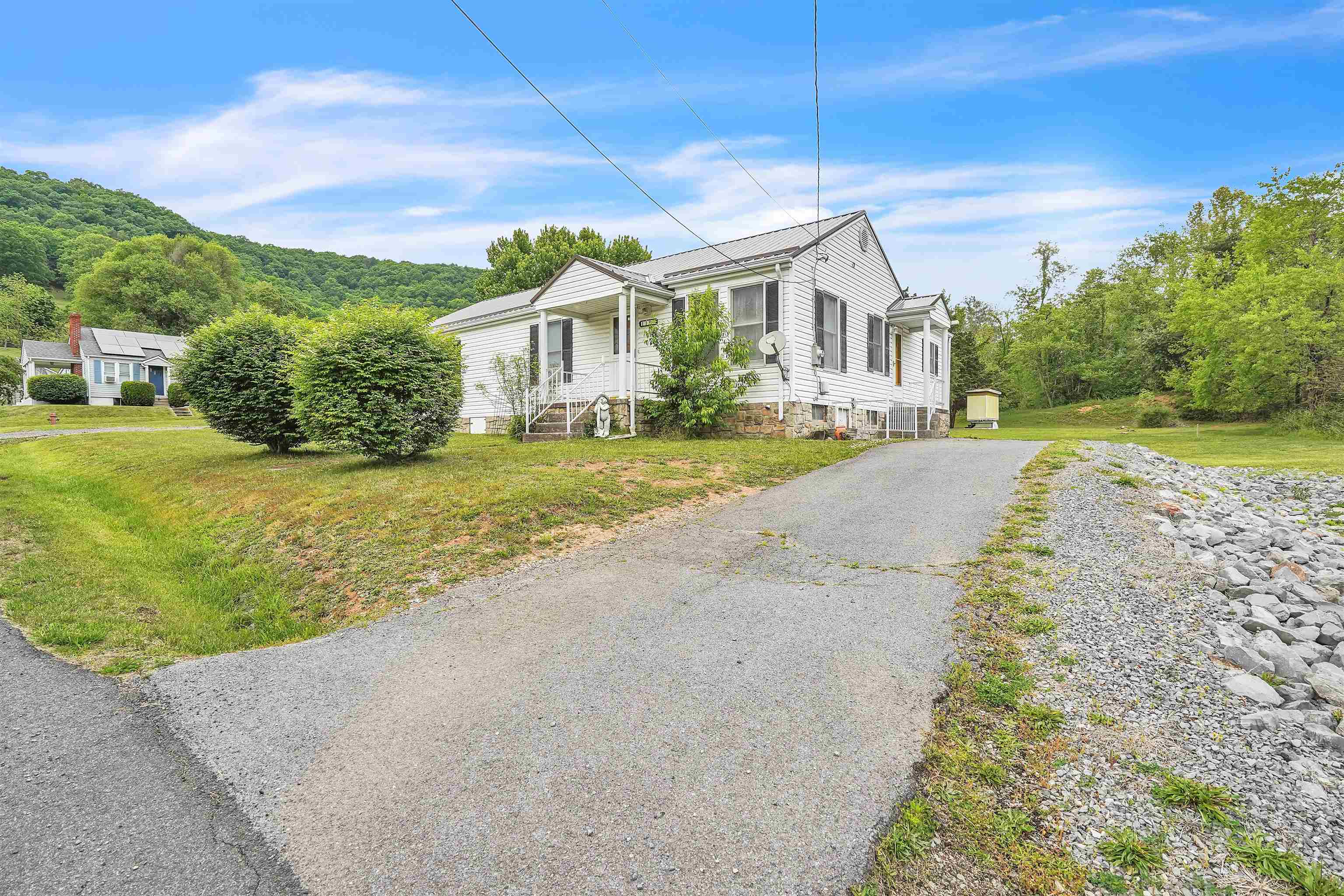 119 Mountain View Drive Rich Creek VA 24147