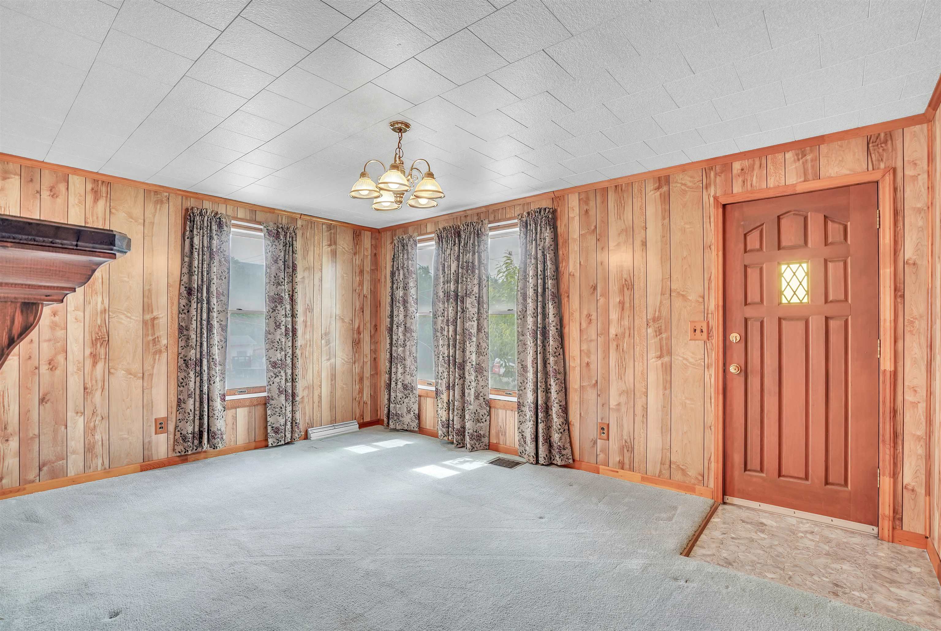 119 Mountain View Drive Rich Creek VA 24147