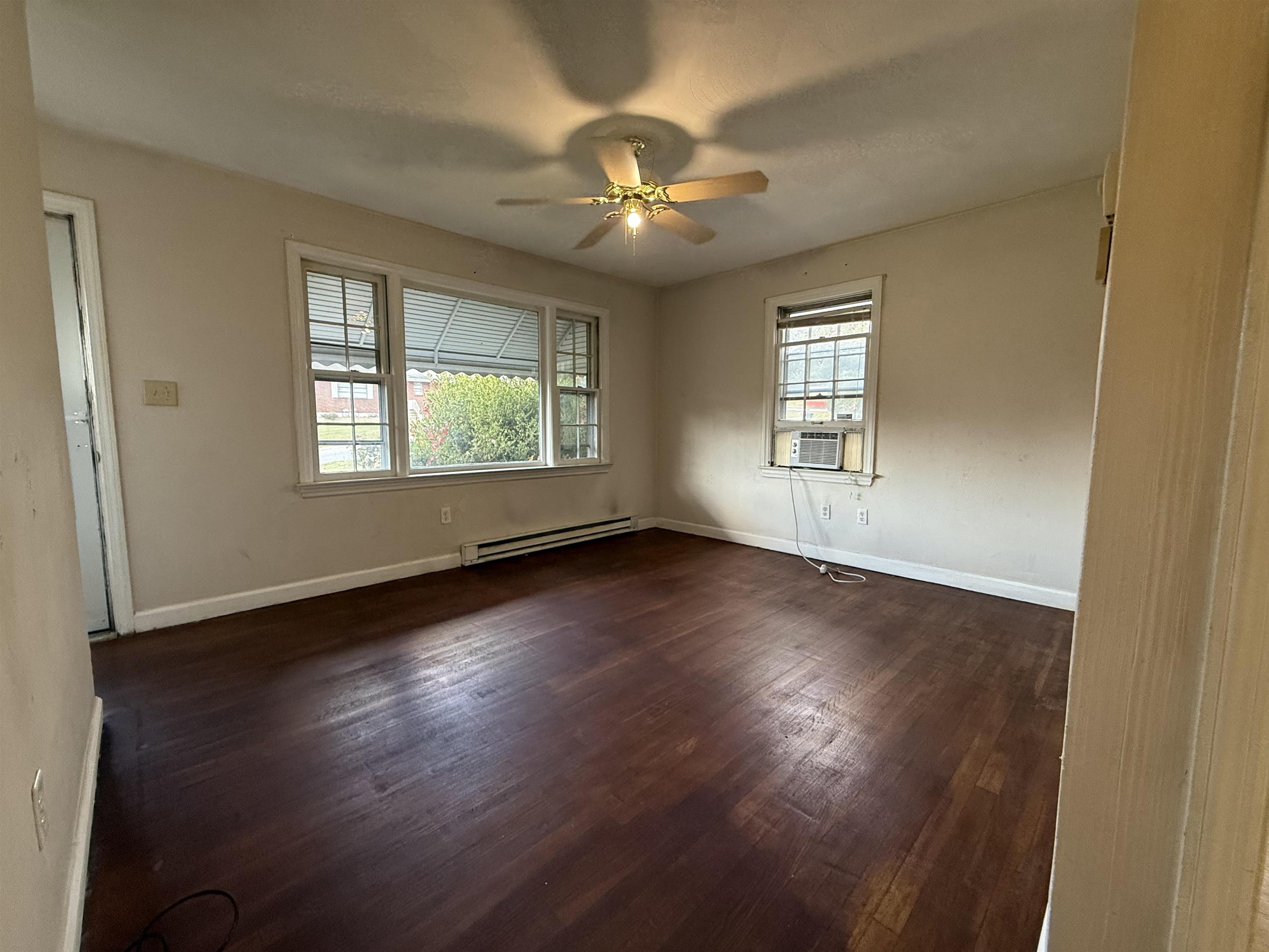 1415 Fresno Street NW Roanoke VA 24017