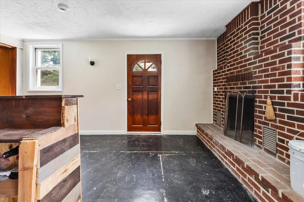 135 Griggs Street Christiansburg VA 24073