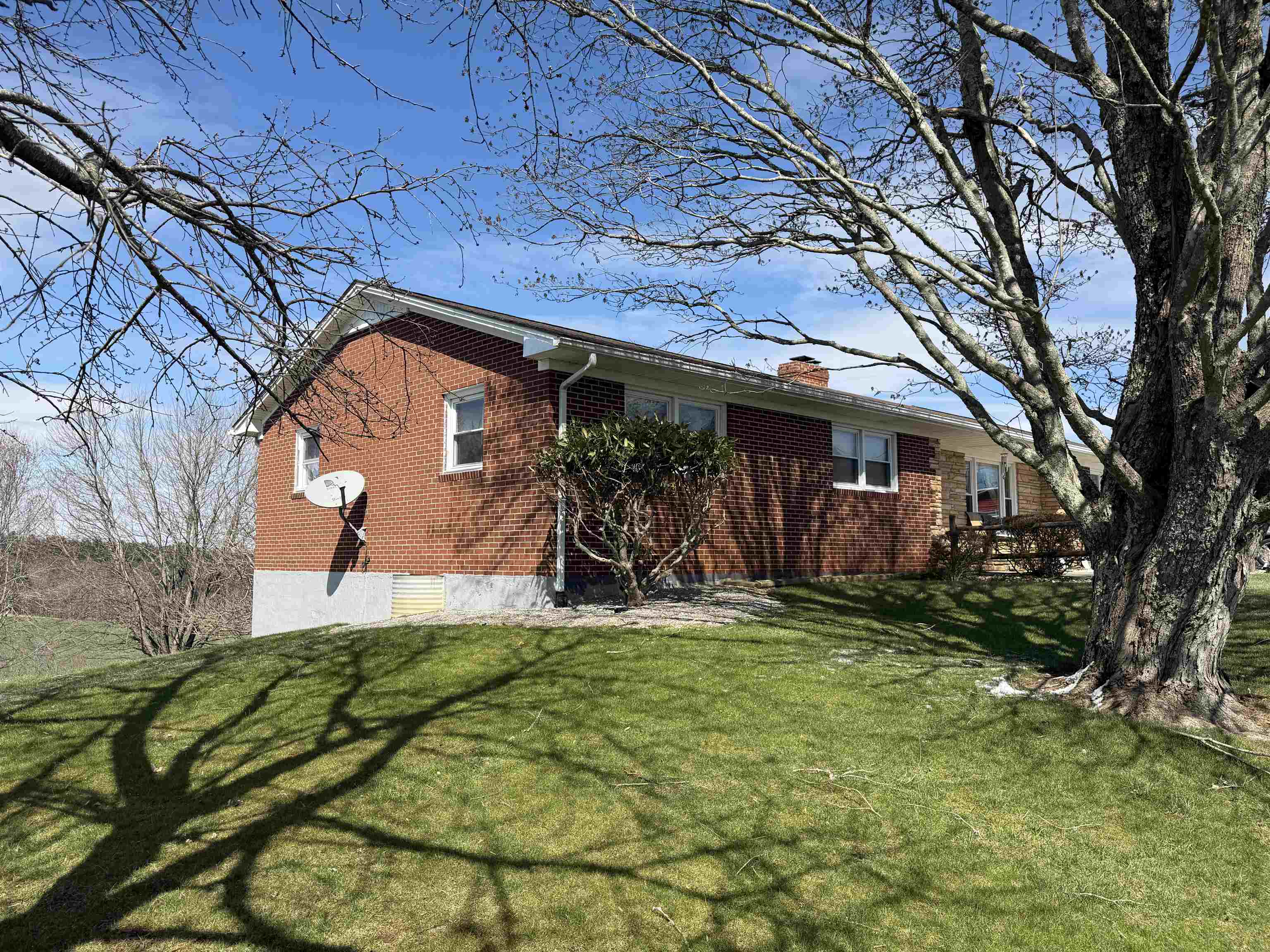 263 Indian Valley Po Road NW Willis VA 24380