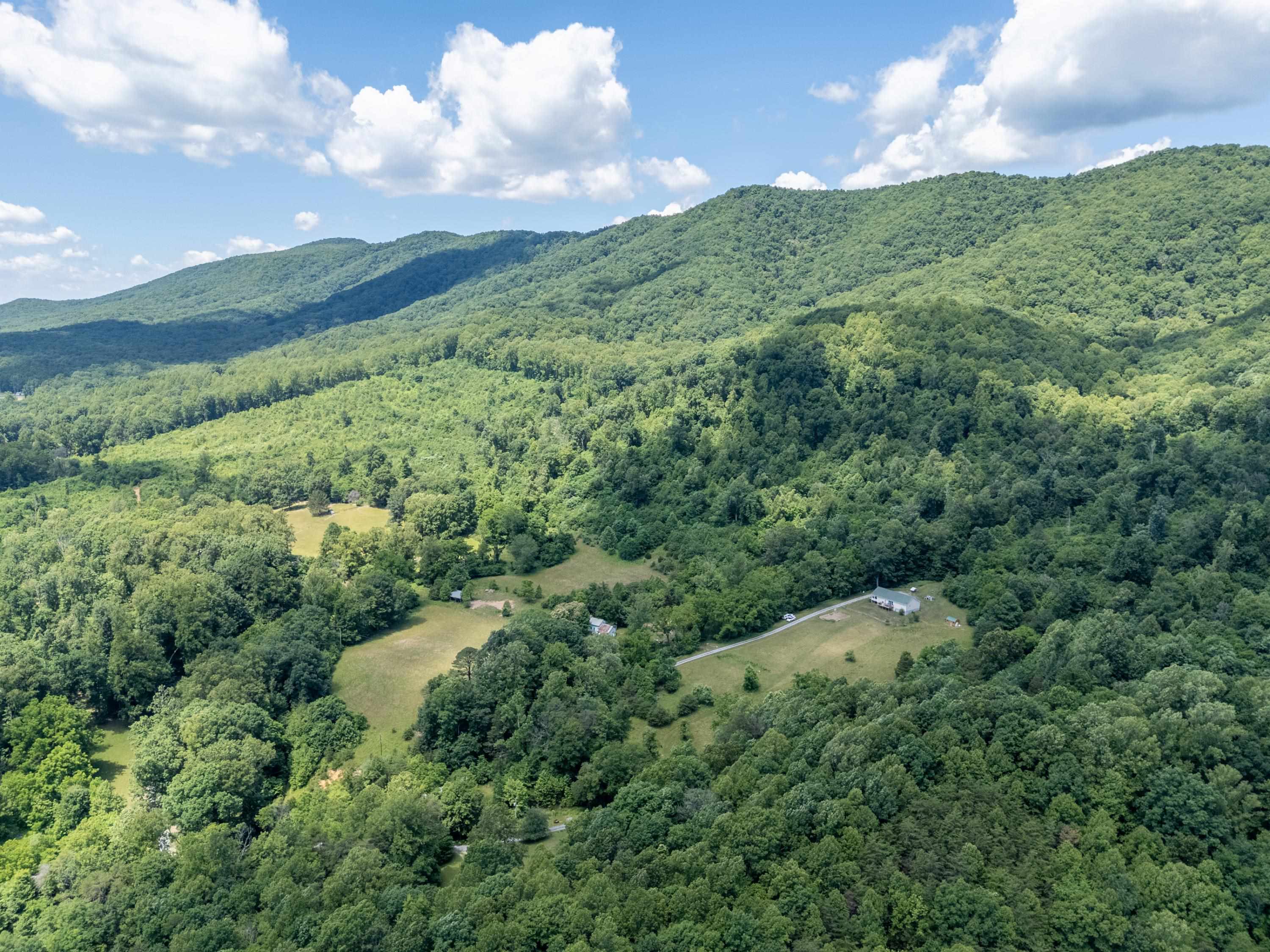 68 Paradise Lane Troutville VA 24175