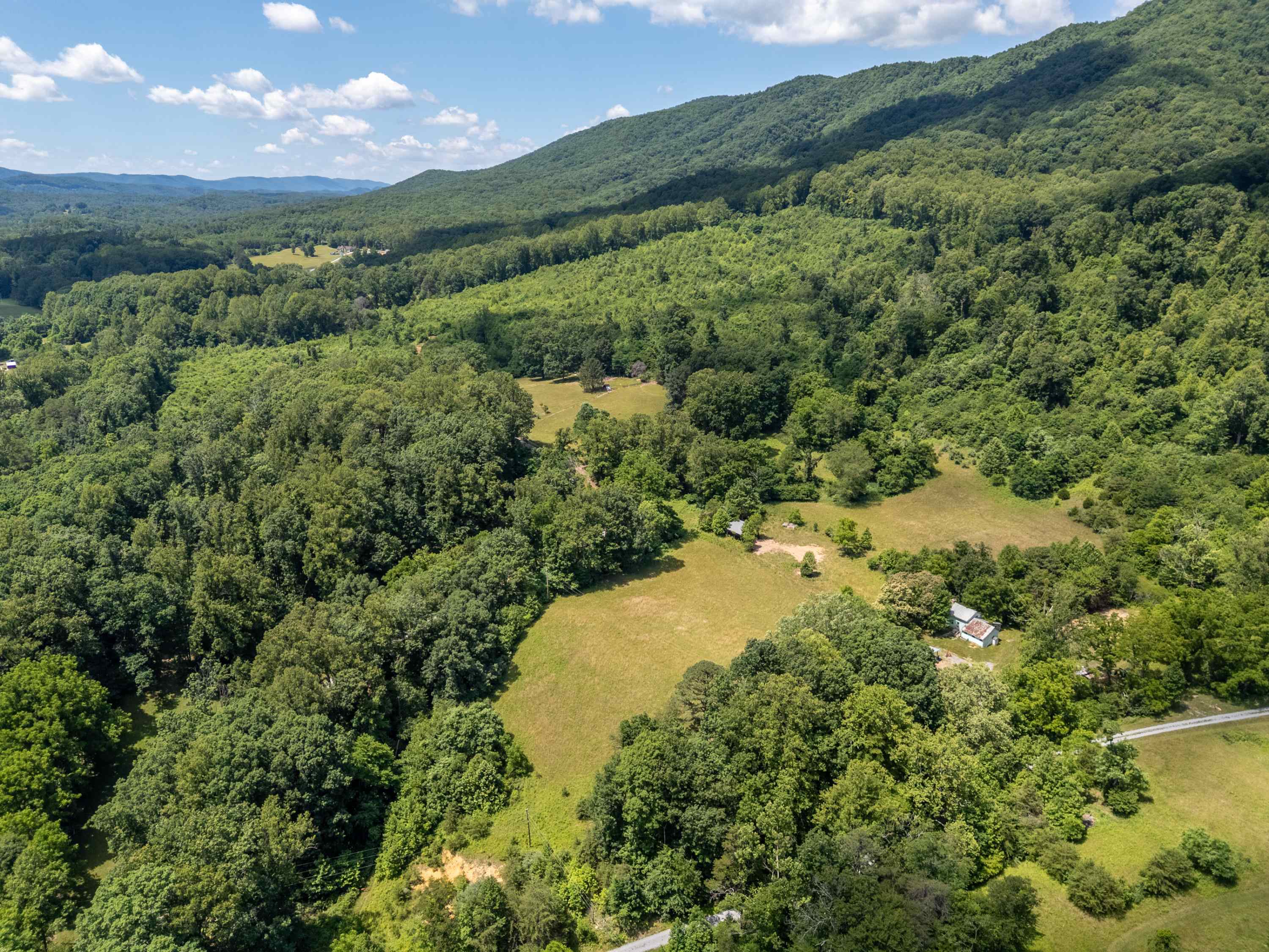 68 Paradise Lane Troutville VA 24175