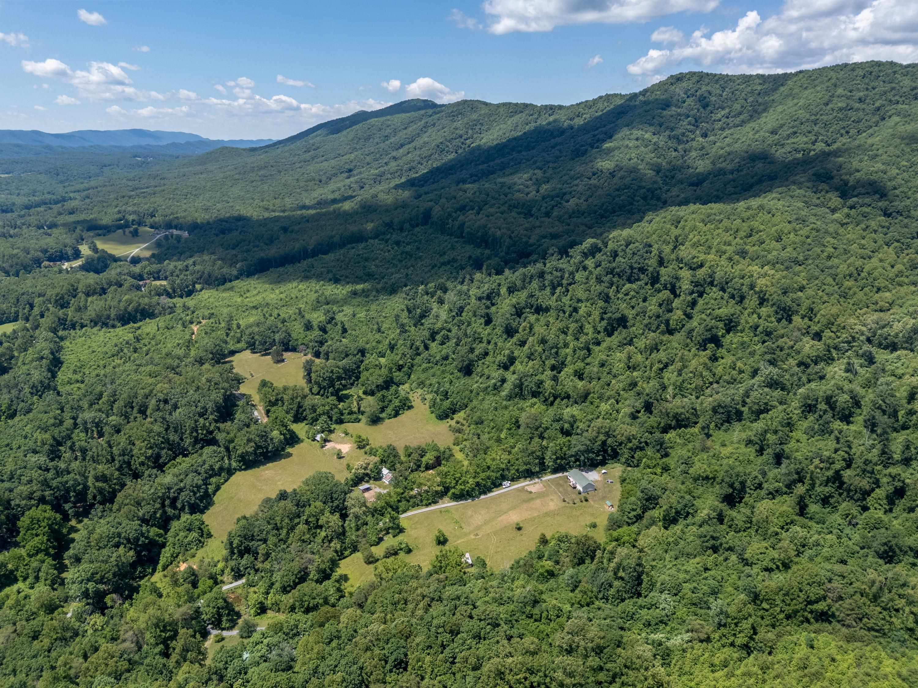 68 Paradise Lane Troutville VA 24175