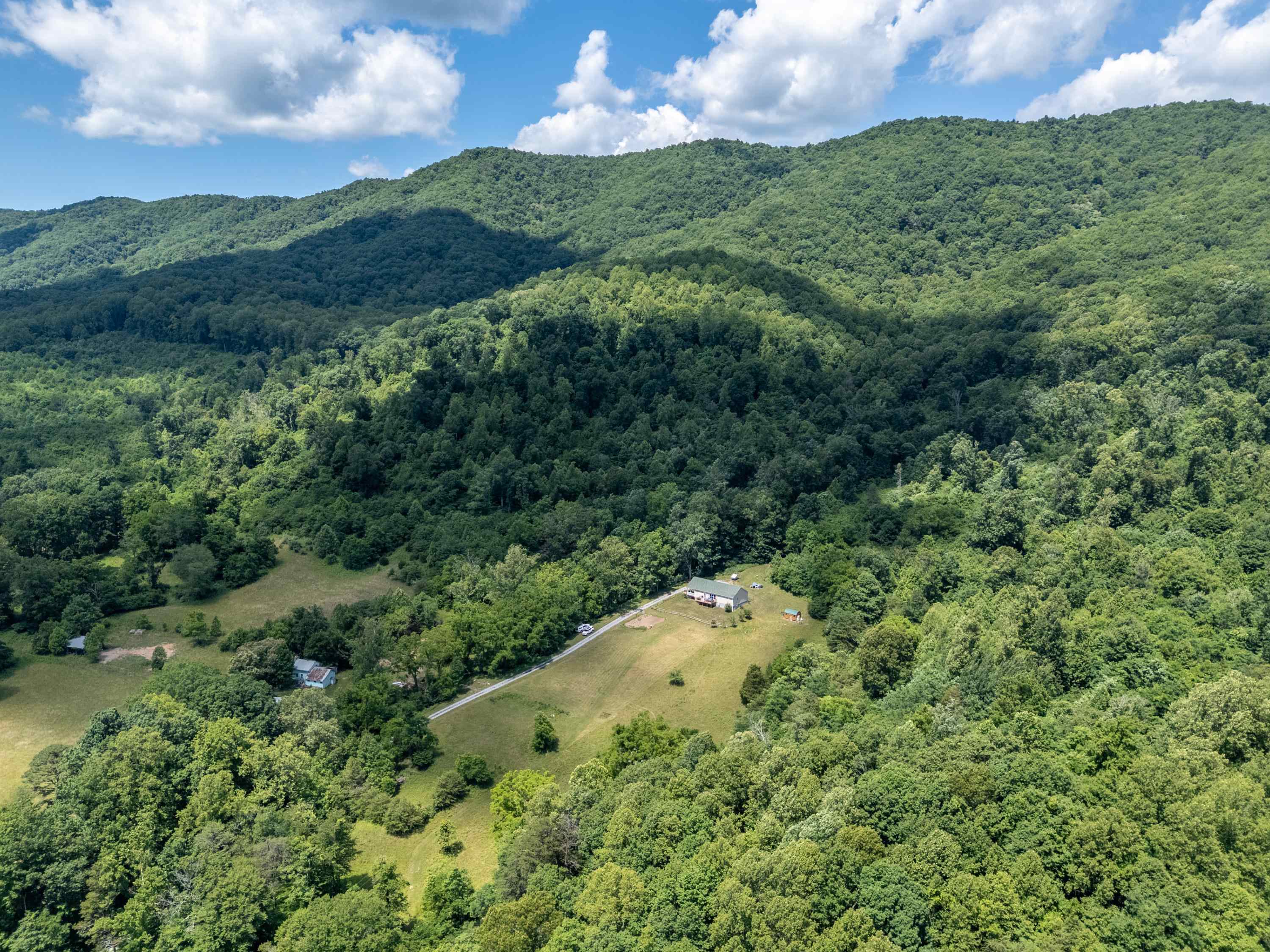 68 Paradise Lane Troutville VA 24175