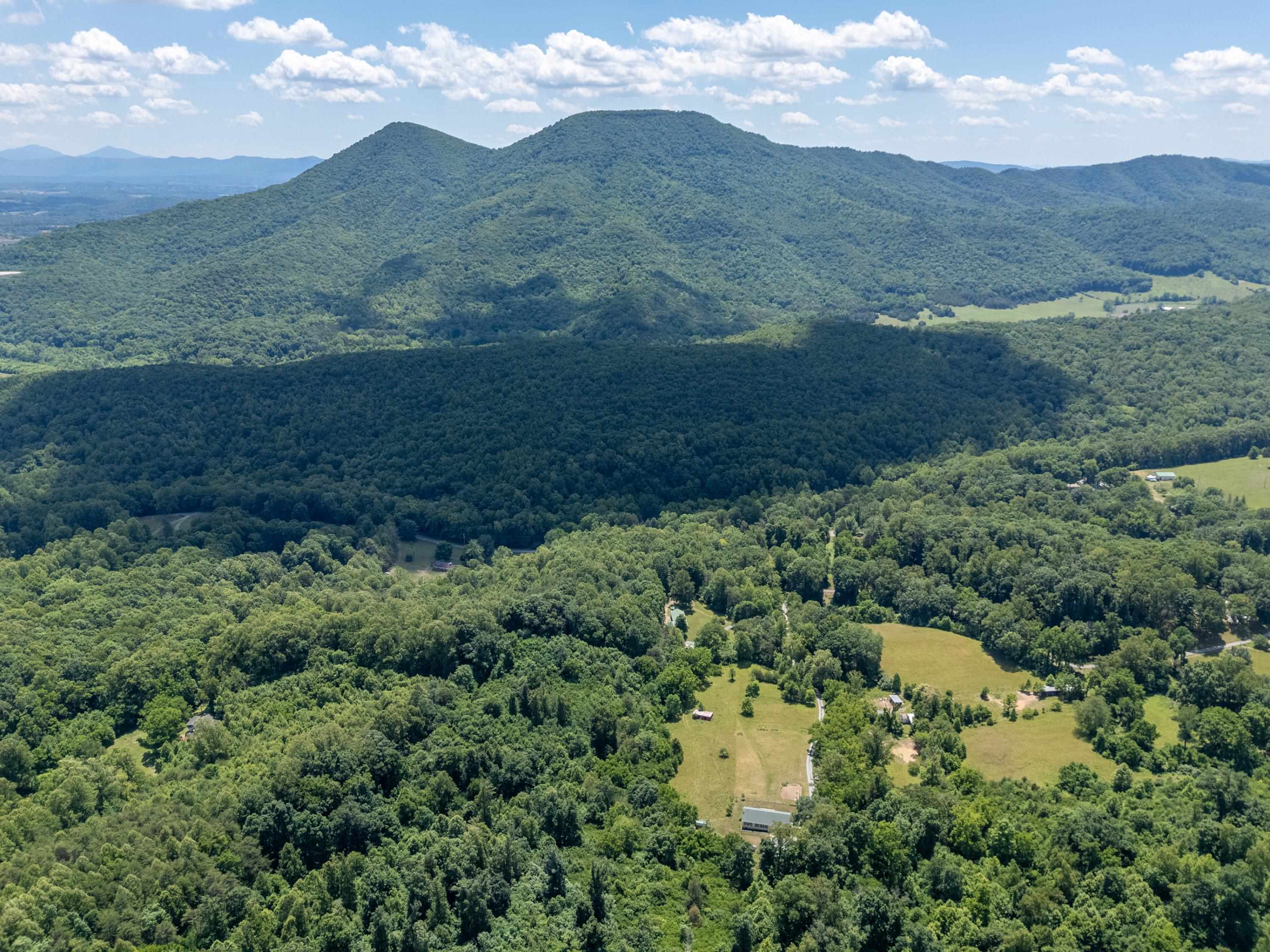 68 Paradise Lane Troutville VA 24175