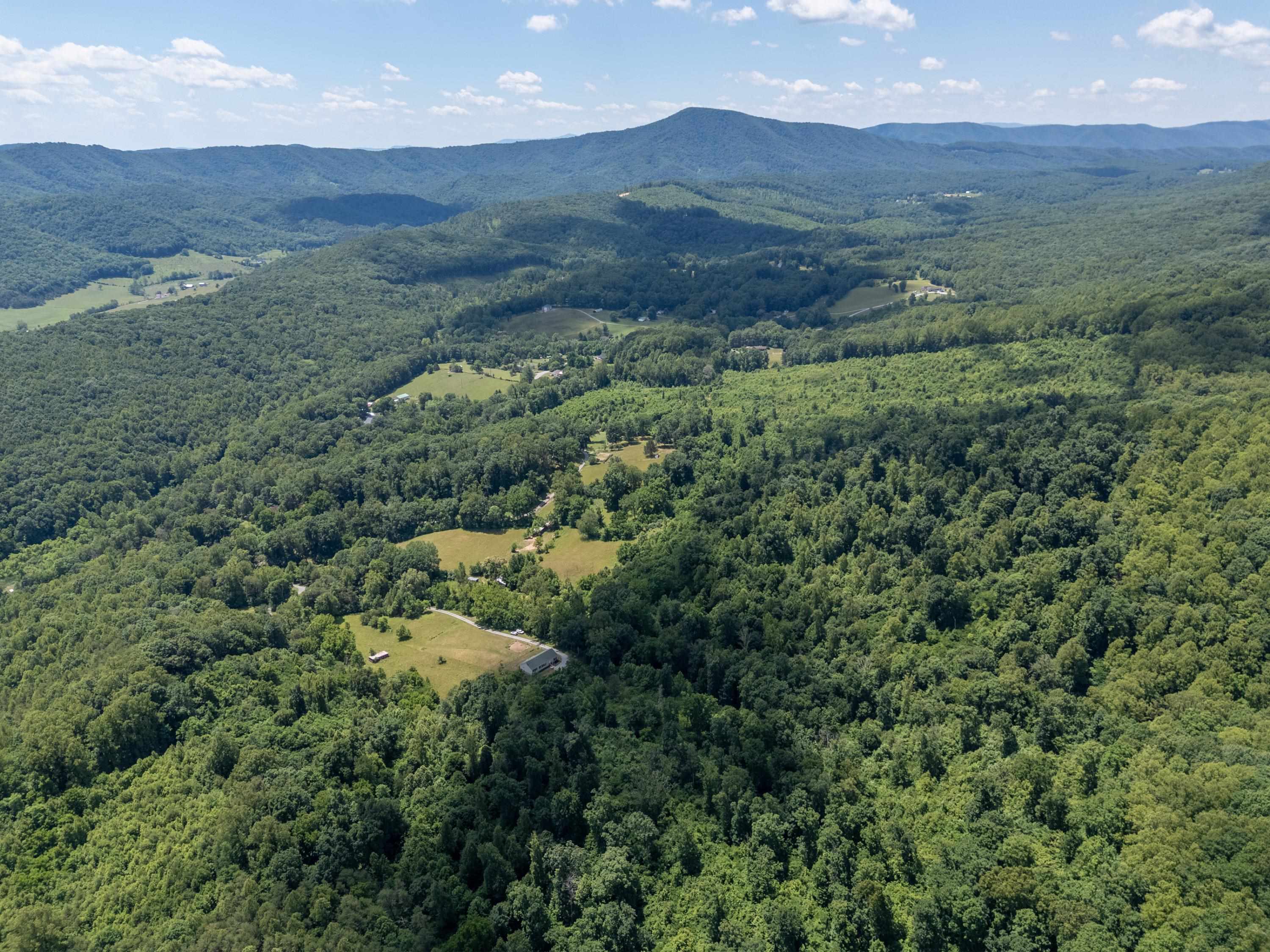 68 Paradise Lane Troutville VA 24175