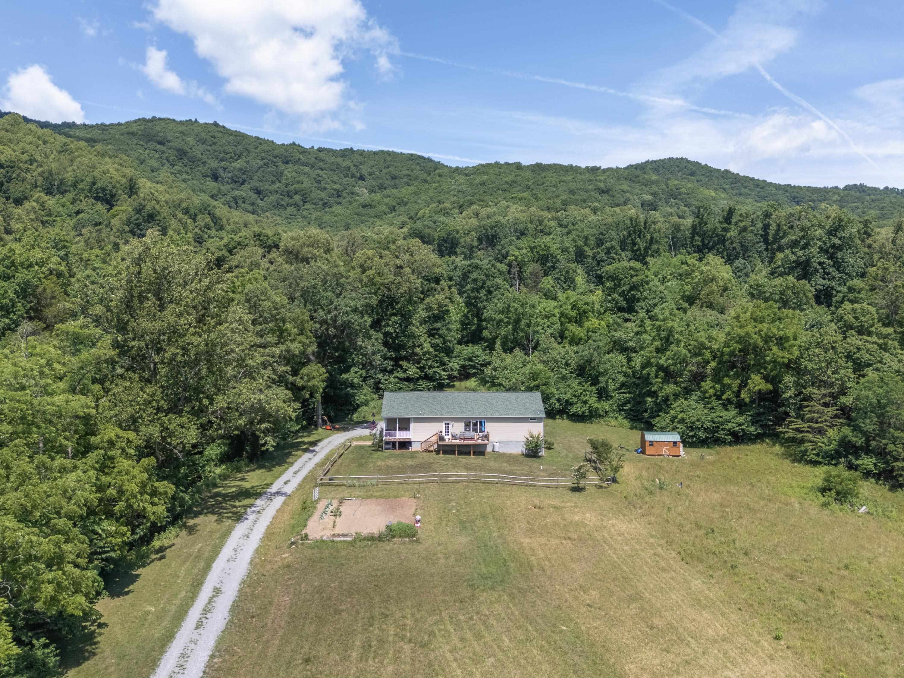 68 Paradise Lane Troutville VA 24175