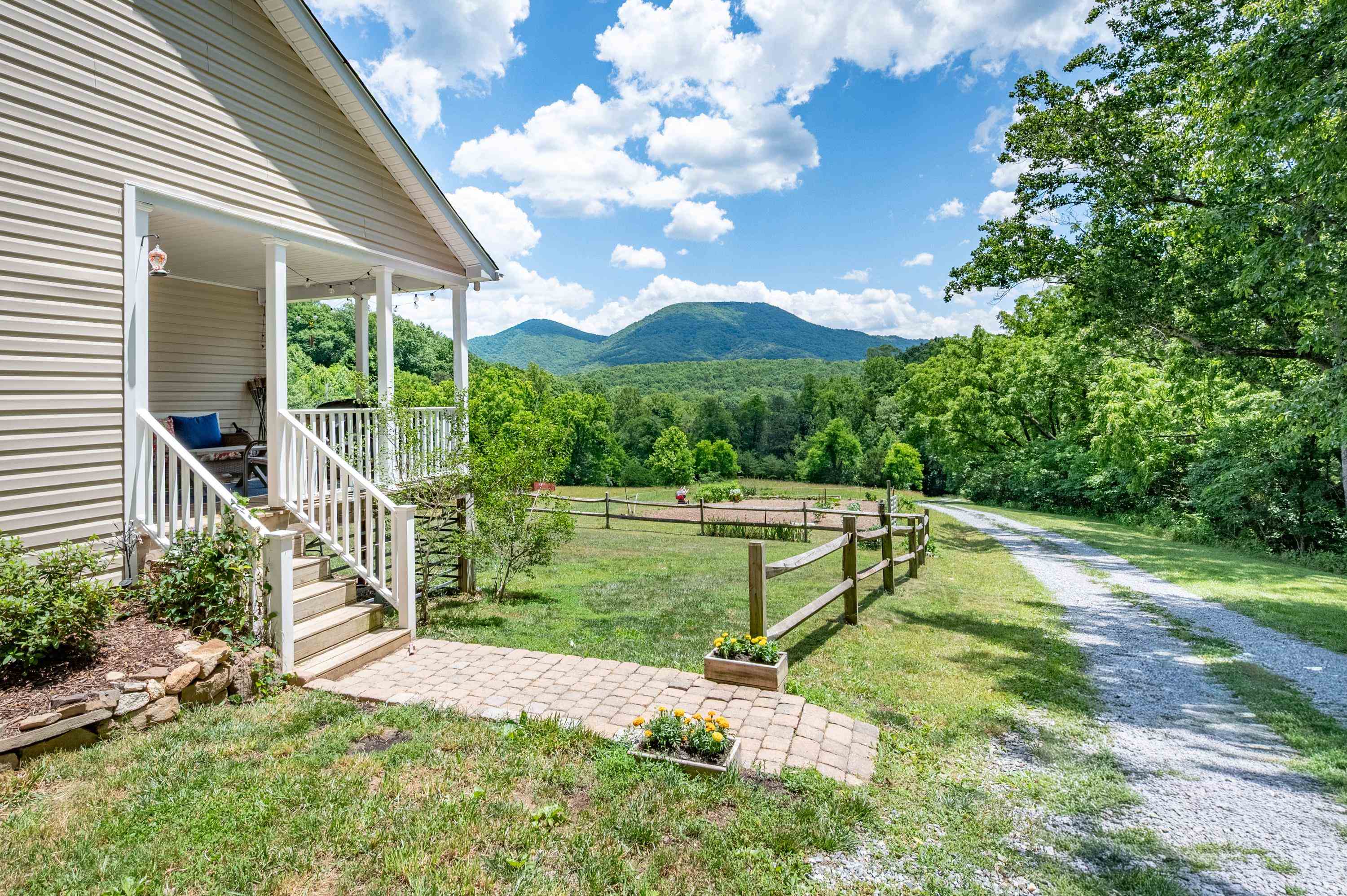 68 Paradise Lane Troutville VA 24175