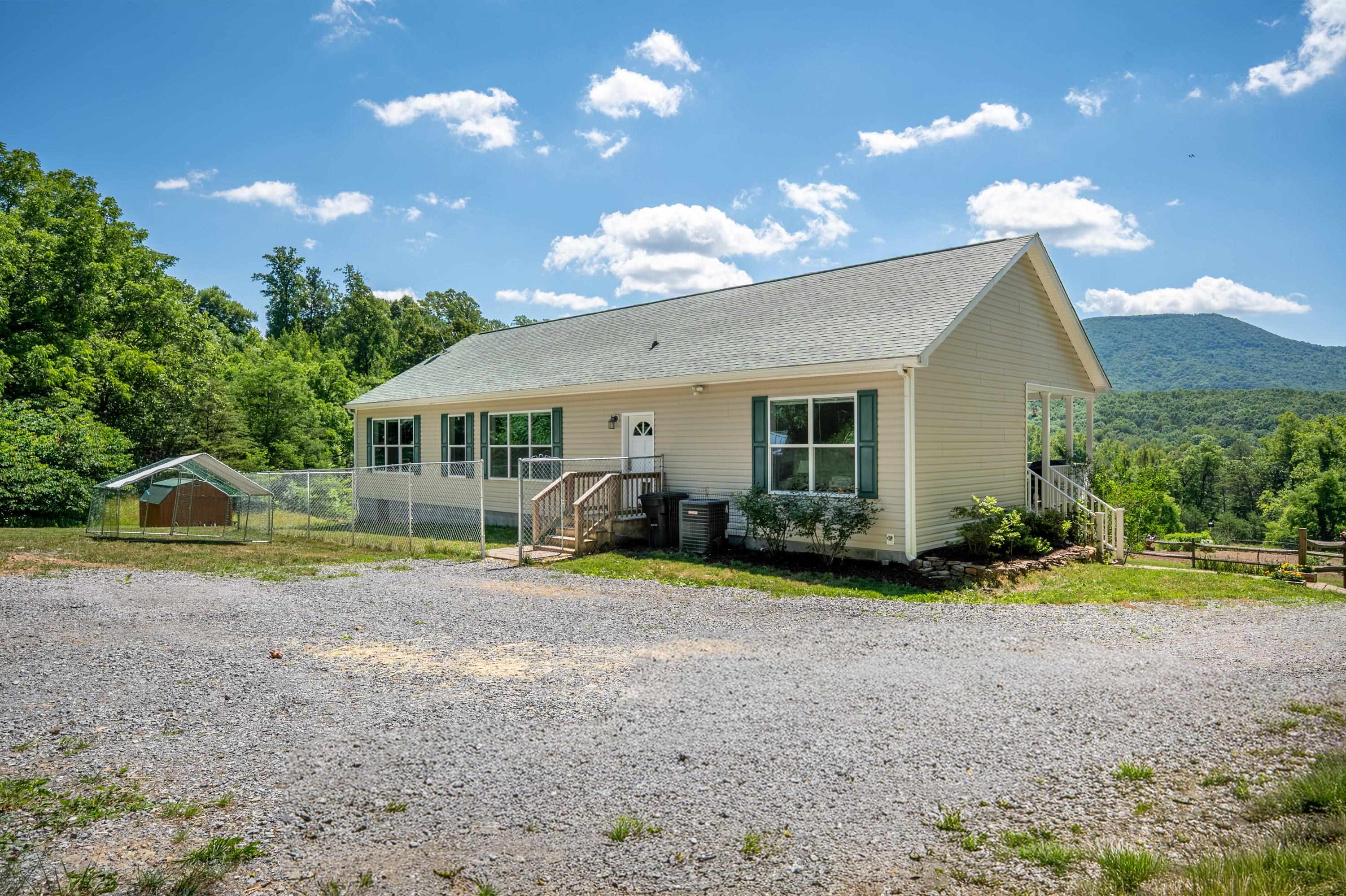 68 Paradise Lane Troutville VA 24175