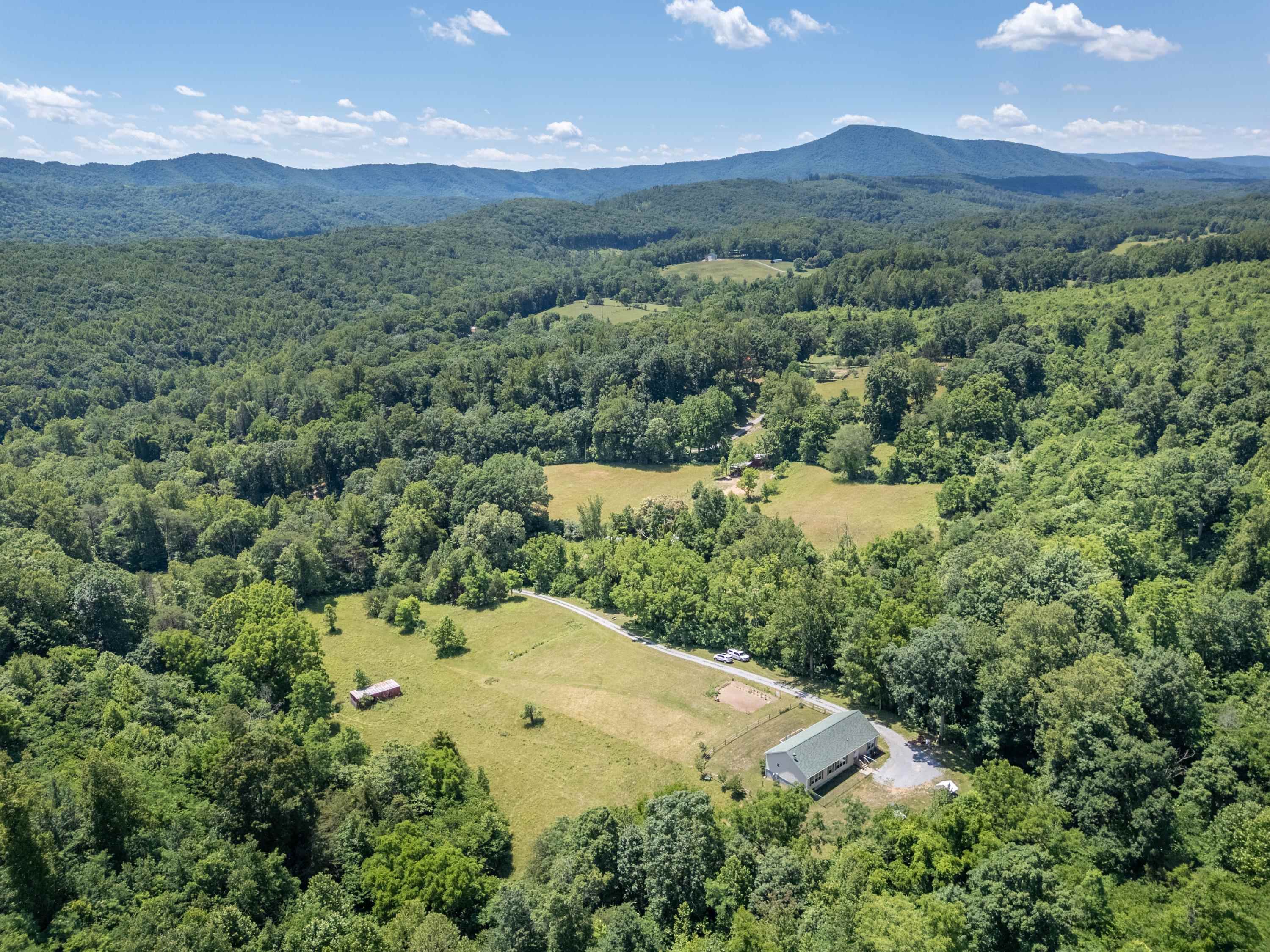 68 Paradise Lane Troutville VA 24175