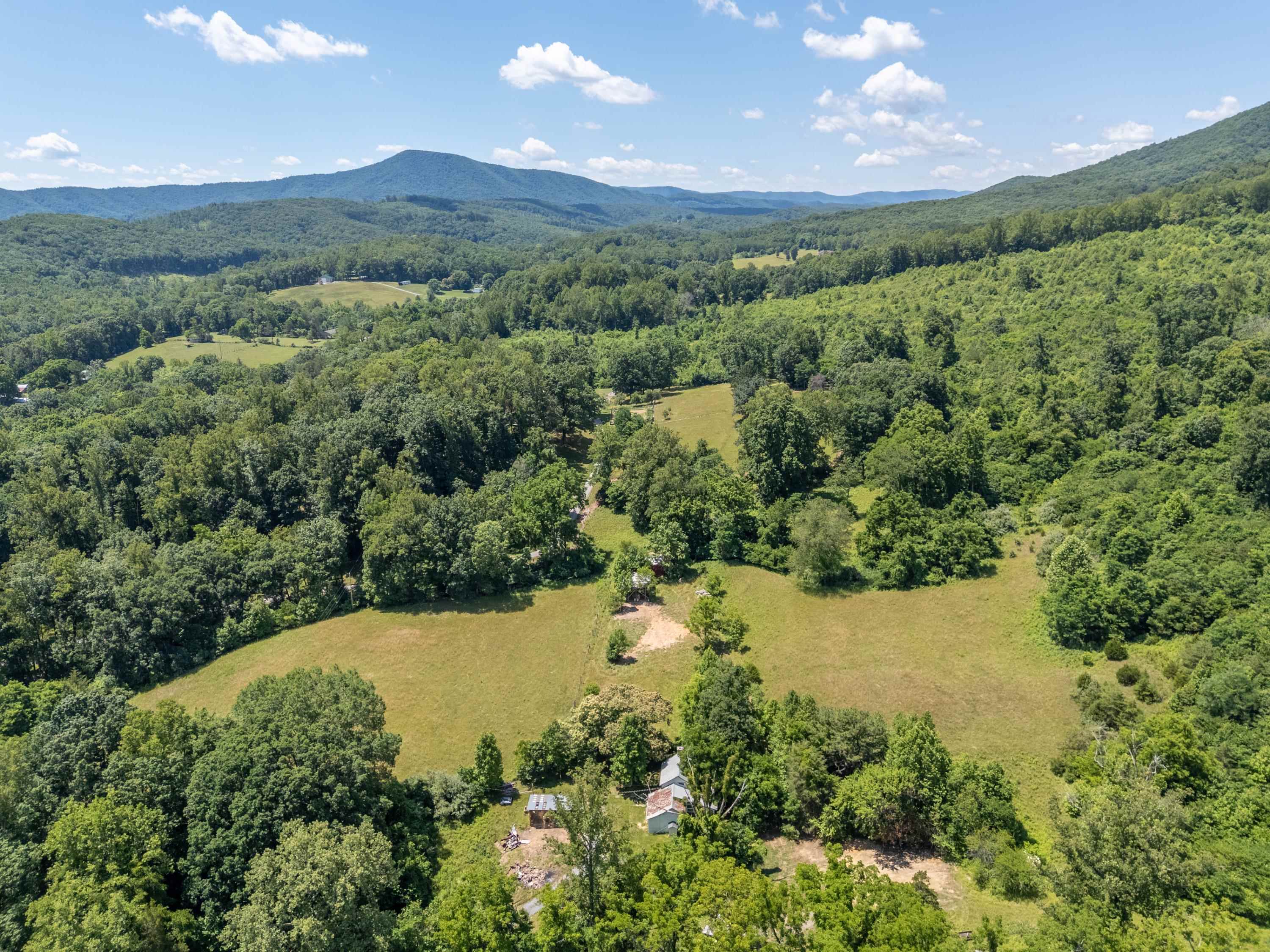 68 Paradise Lane Troutville VA 24175