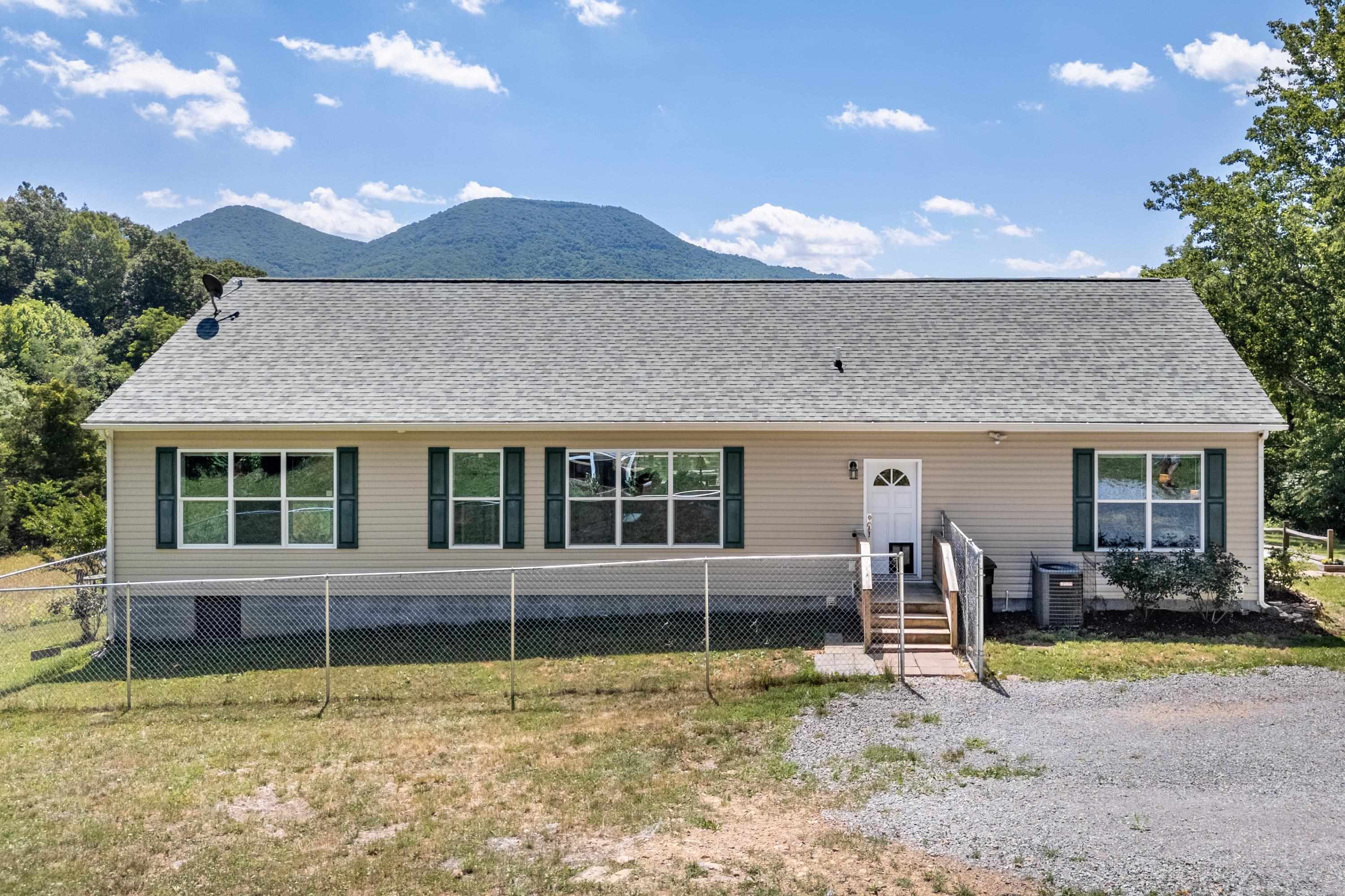 68 Paradise Lane Troutville VA 24175