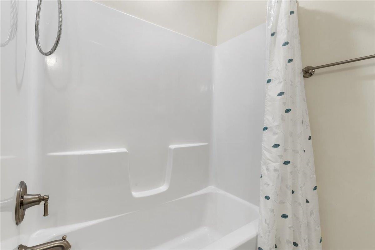 820 Jefferson Circle Christiansburg VA 24073