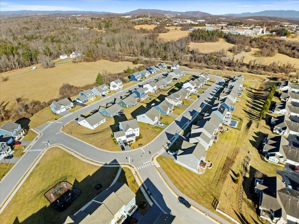 820 Jefferson Circle Christiansburg VA 24073