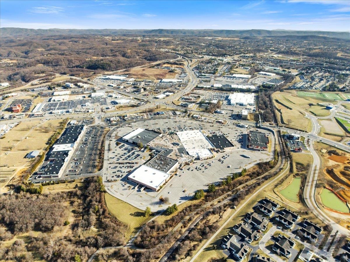 820 Jefferson Circle Christiansburg VA 24073