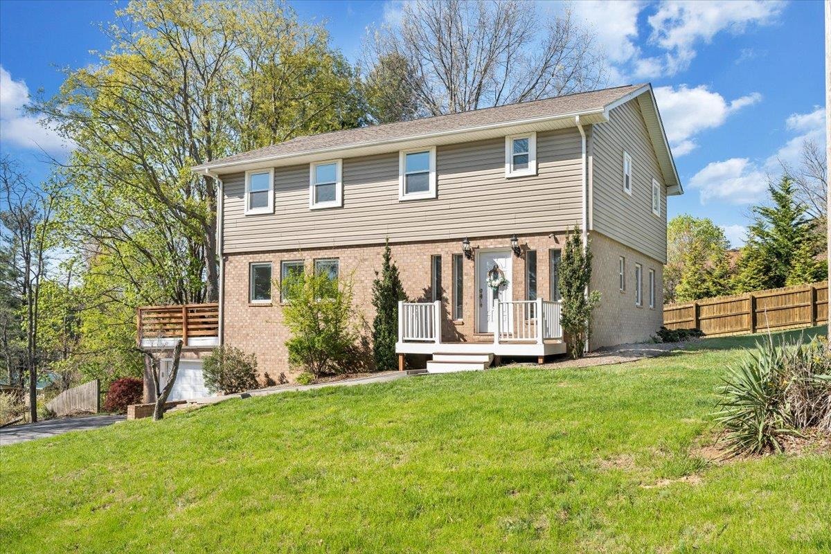 1415 Hillcrest Drive Blacksburg VA 24060