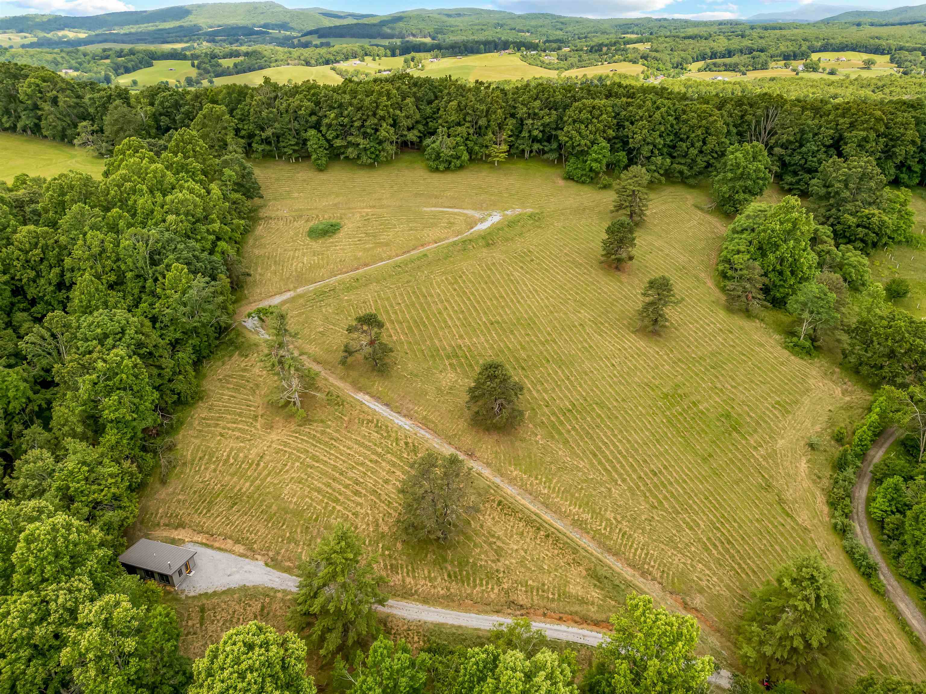 133 Wonder Way NE Pilot VA 24138