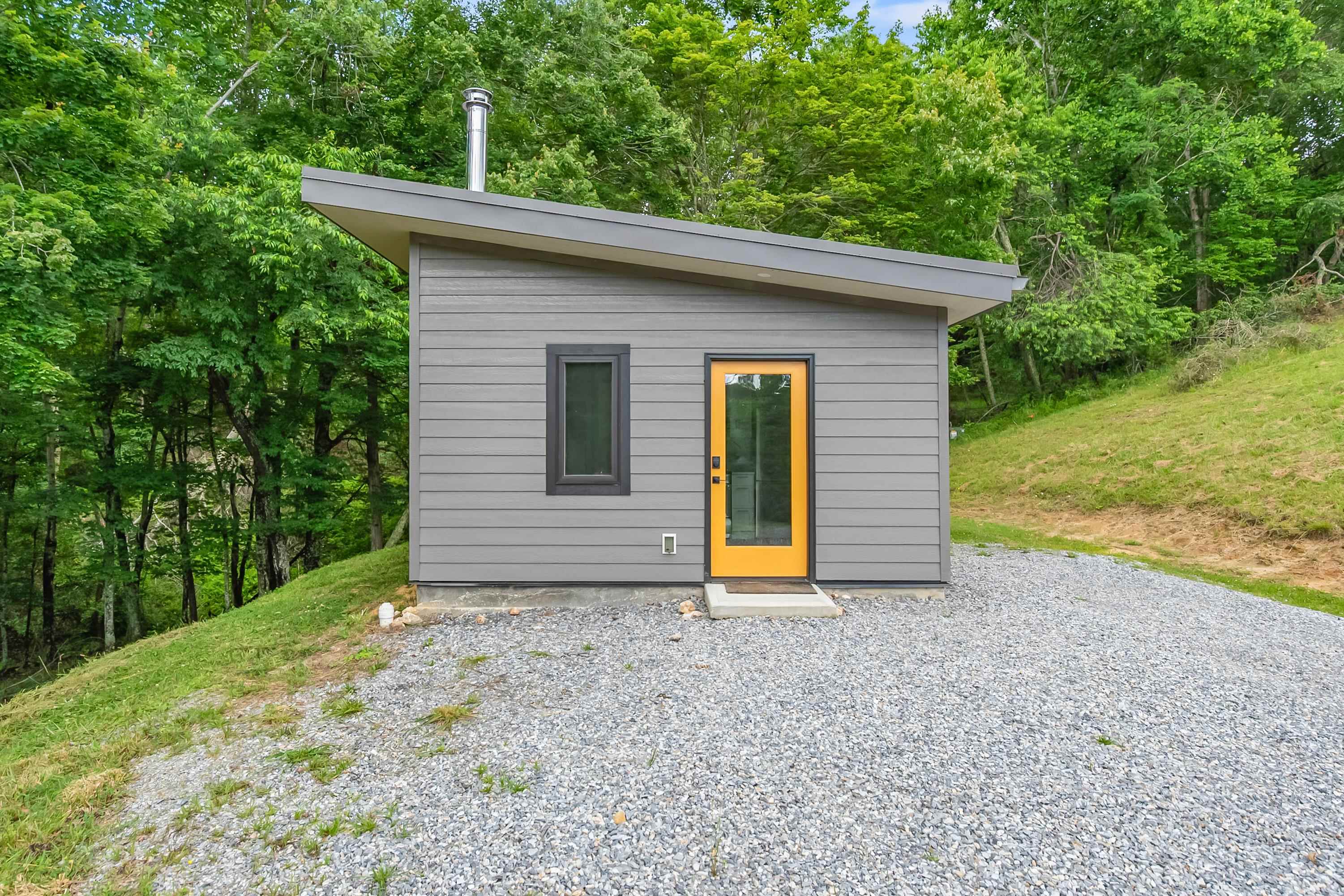 133 Wonder Way NE Pilot VA 24138