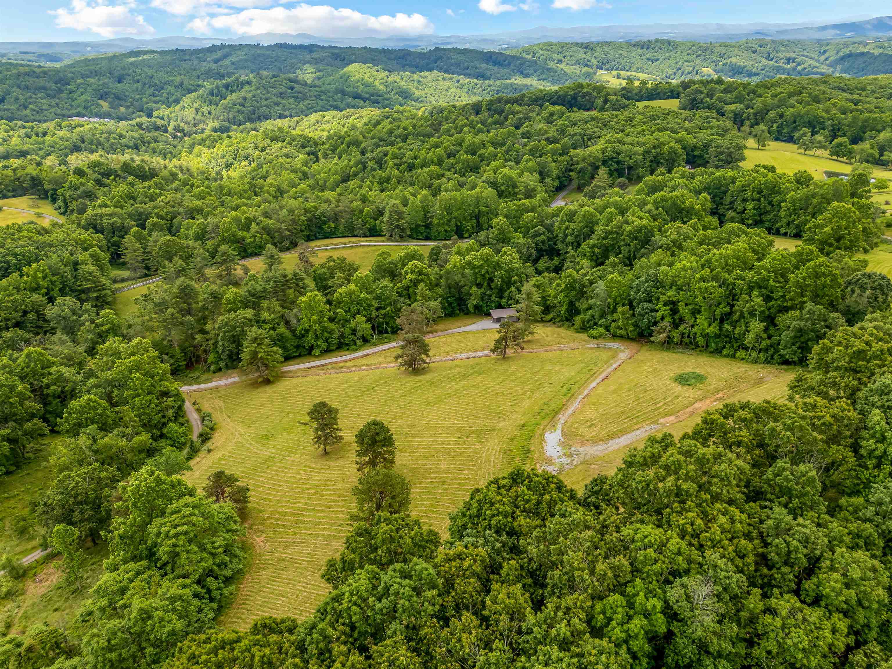 133 Wonder Way NE Pilot VA 24138