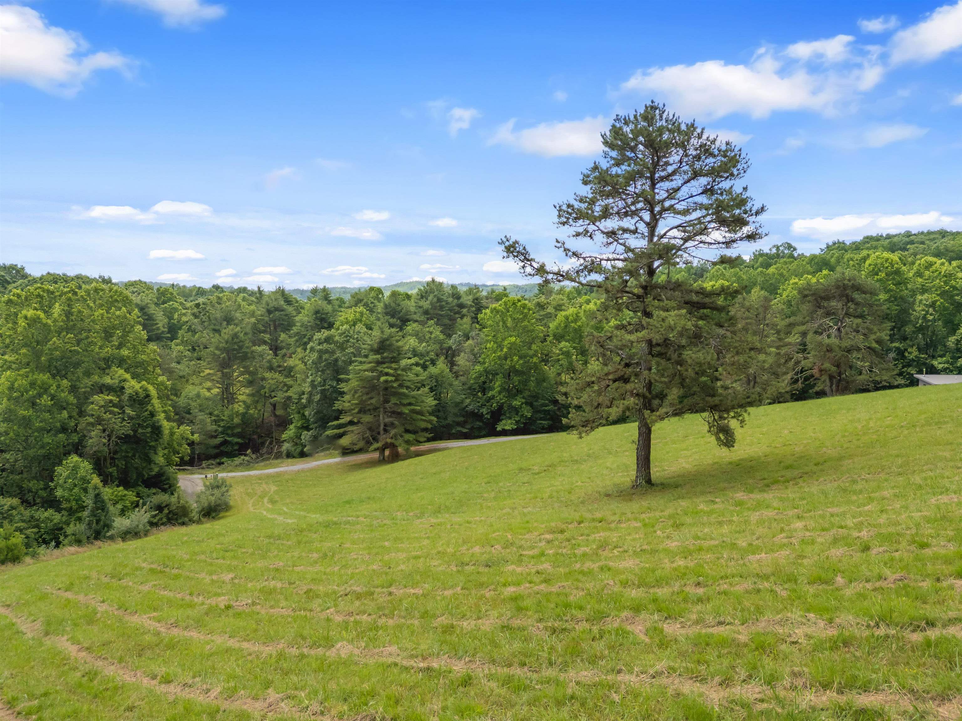 133 Wonder Way NE Pilot VA 24138