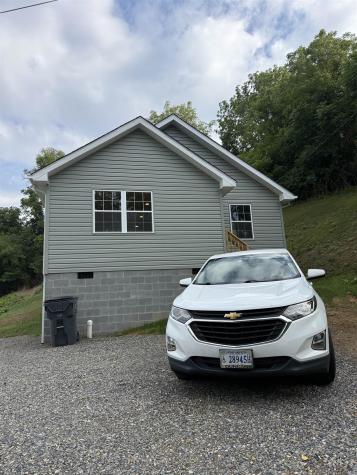 1016 Dora Highway Pulaski VA 24301