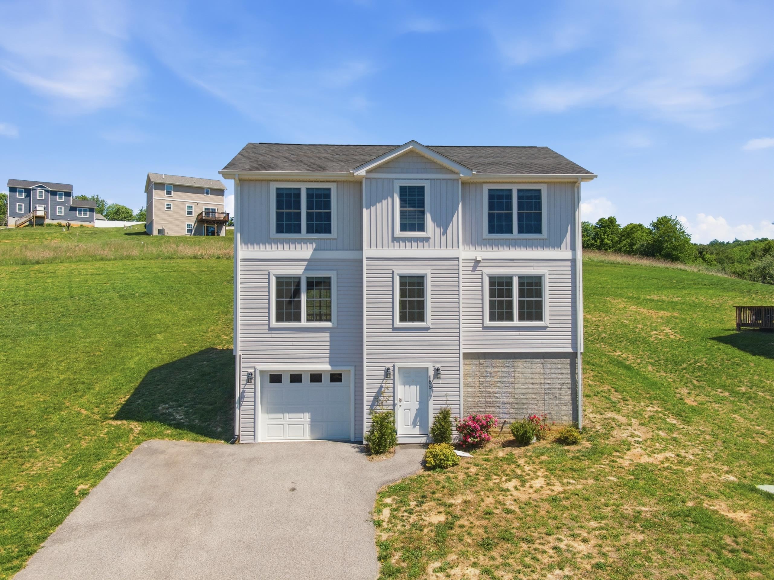 186 Redwood Drive Pembroke VA 24136
