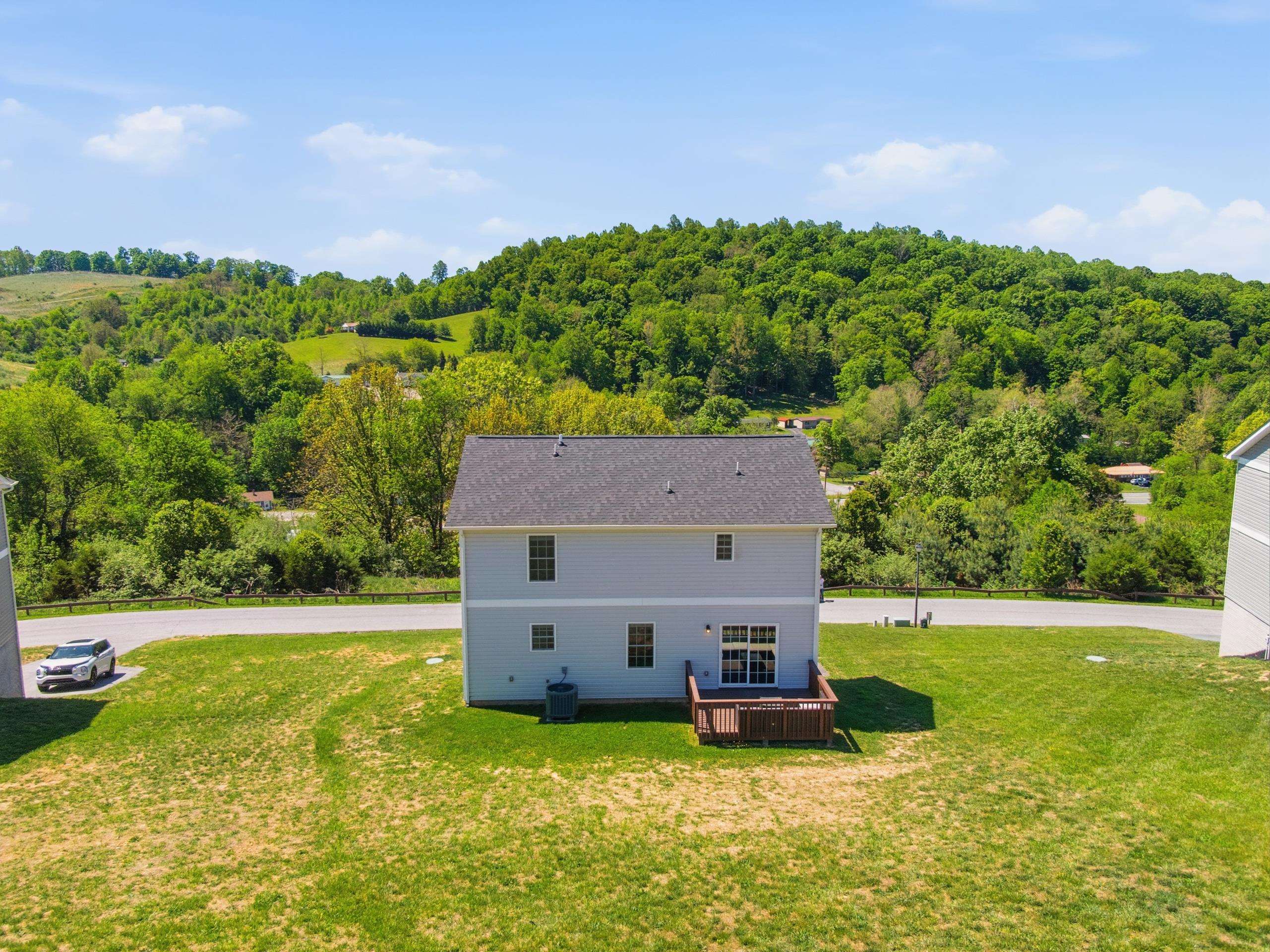 186 Redwood Drive Pembroke VA 24136