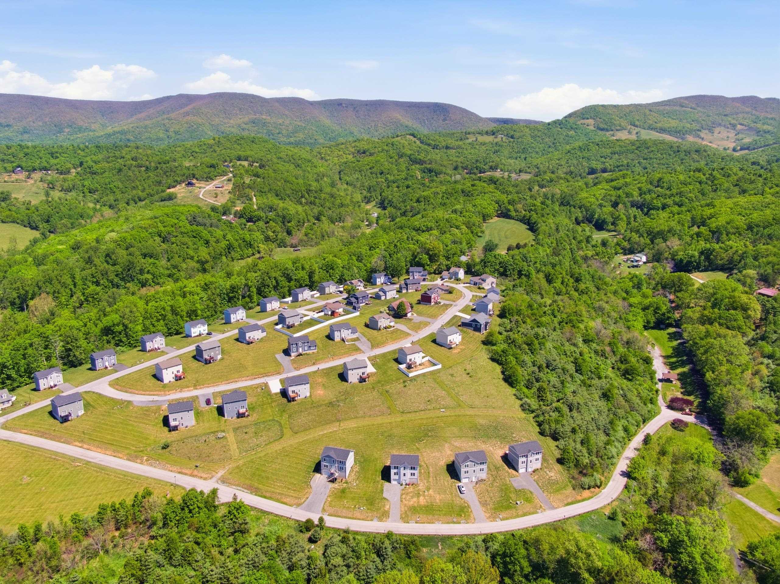 186 Redwood Drive Pembroke VA 24136