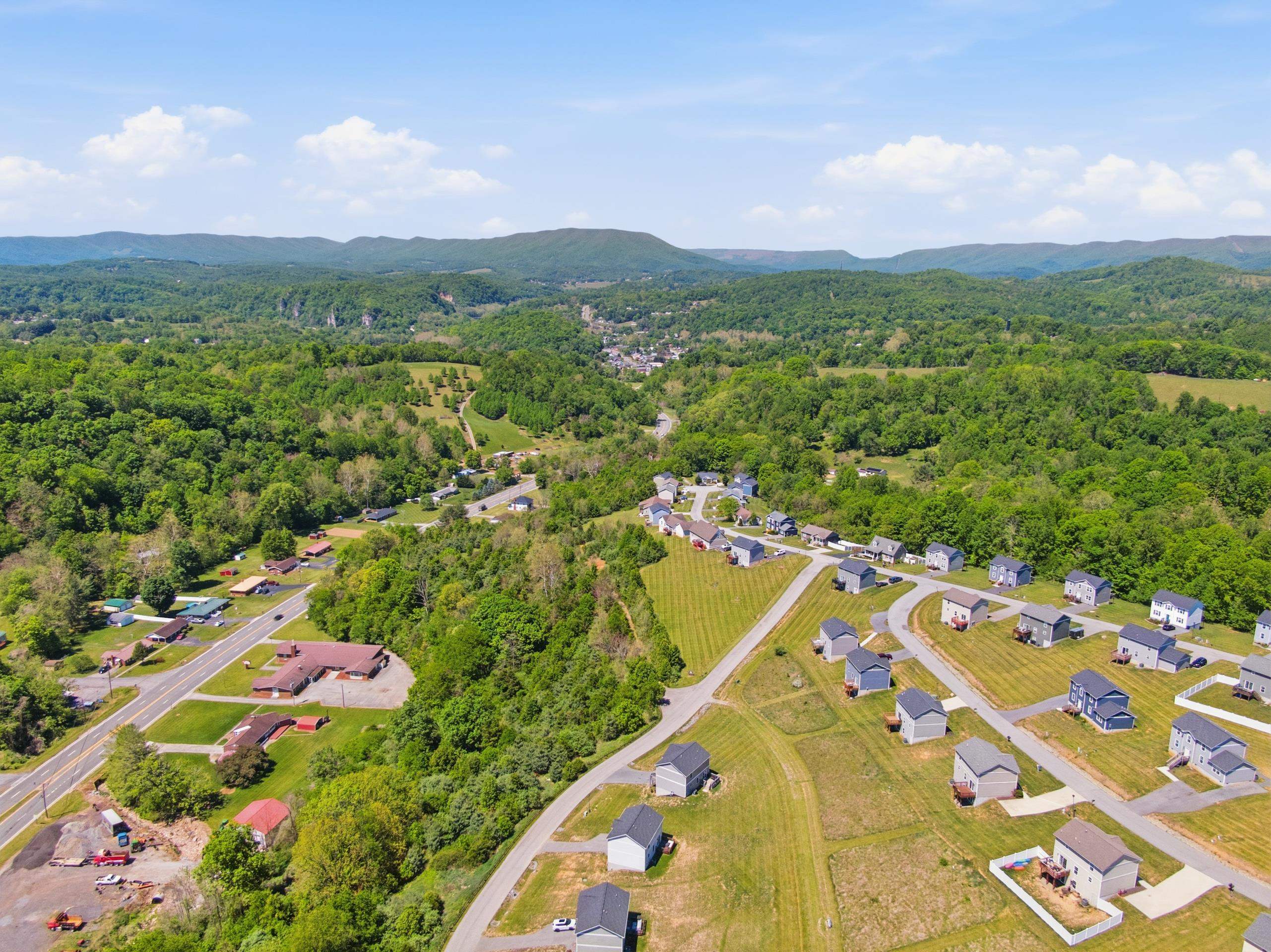186 Redwood Drive Pembroke VA 24136
