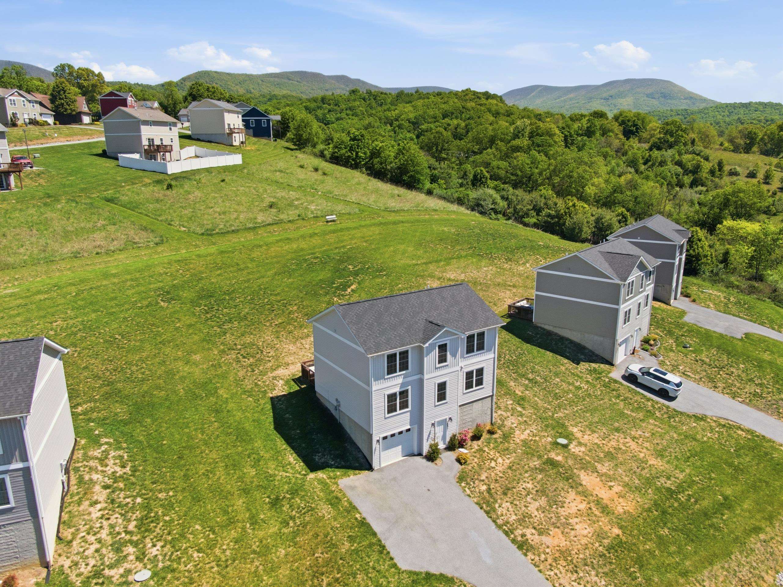 186 Redwood Drive Pembroke VA 24136