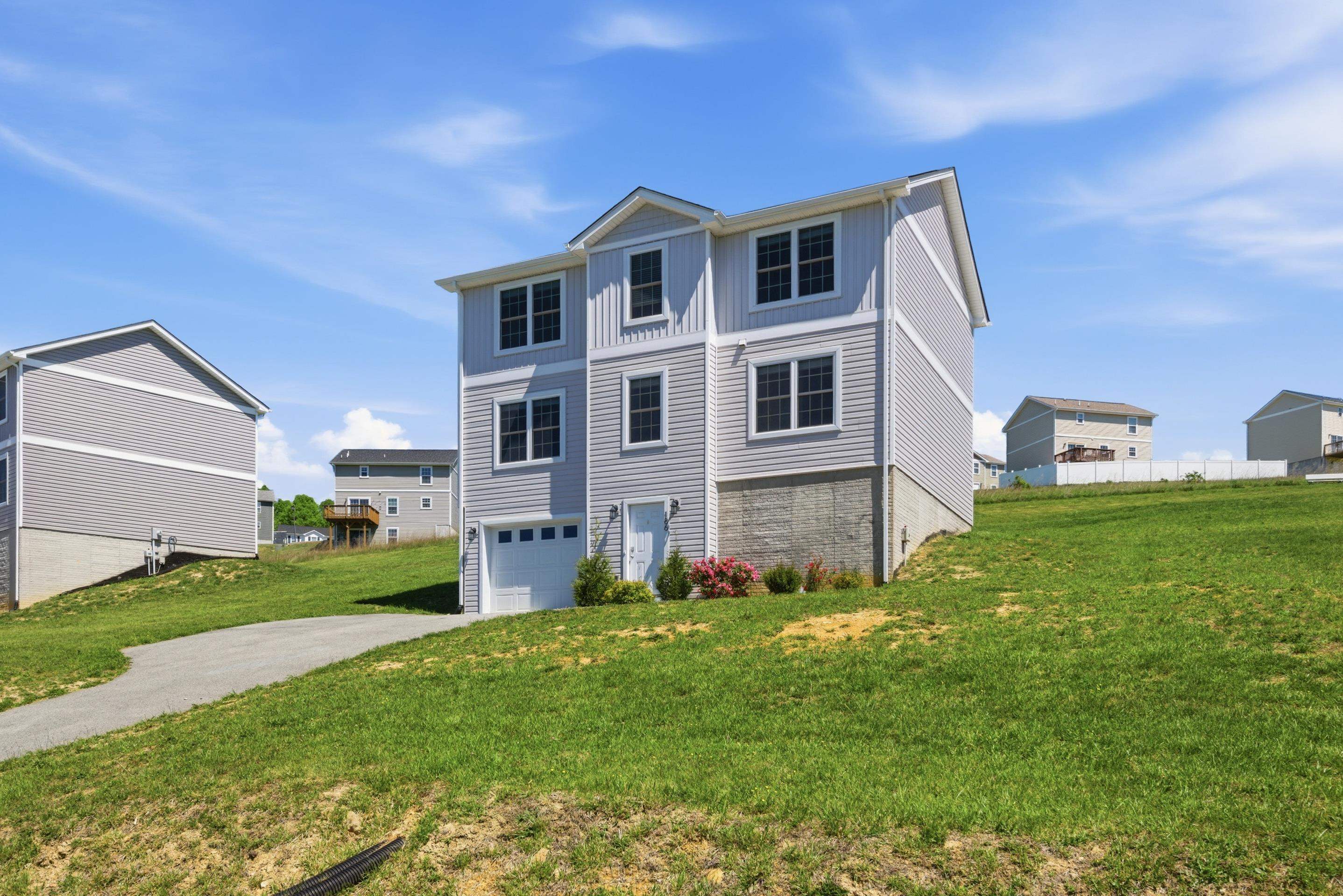 186 Redwood Drive Pembroke VA 24136