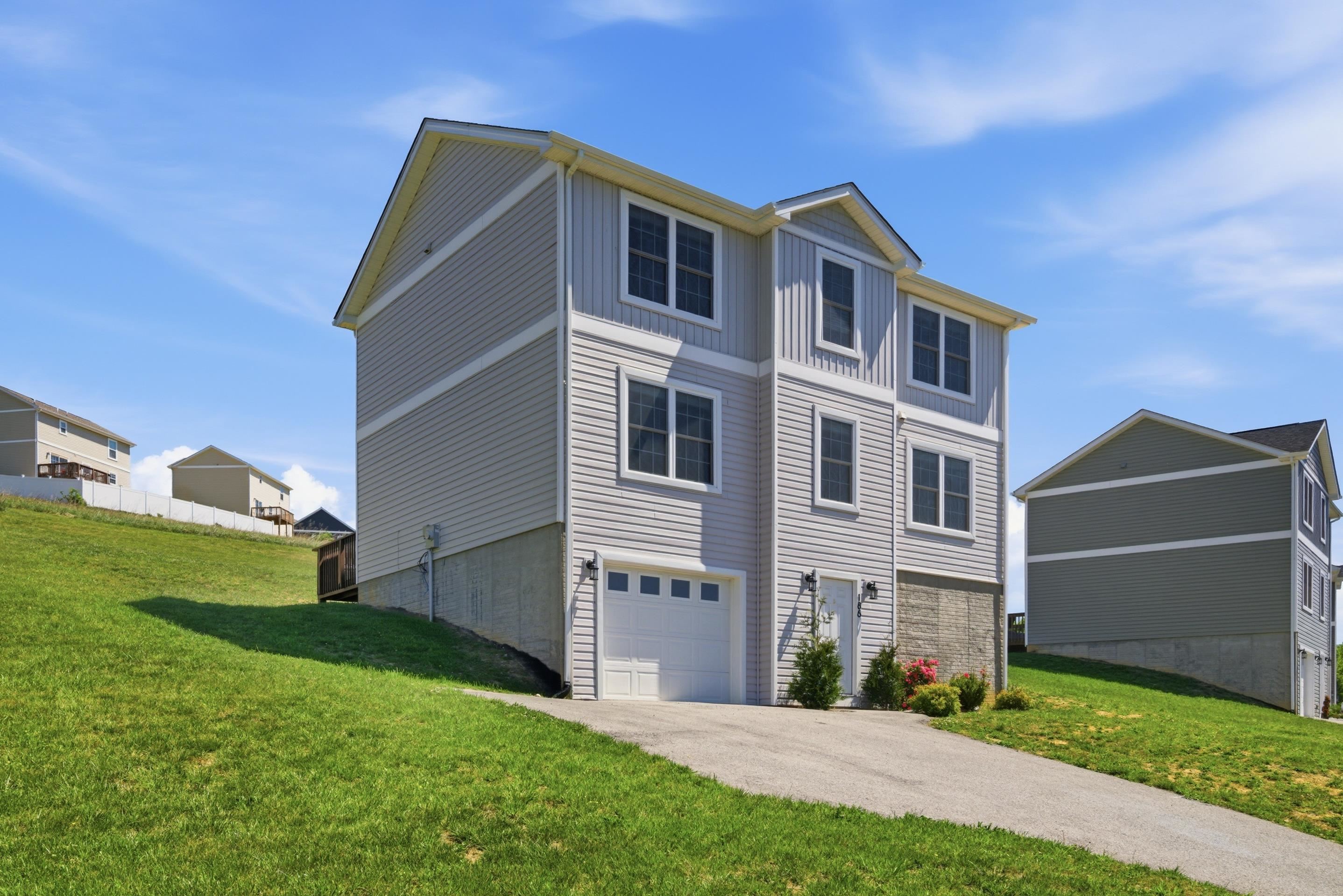 186 Redwood Drive Pembroke VA 24136