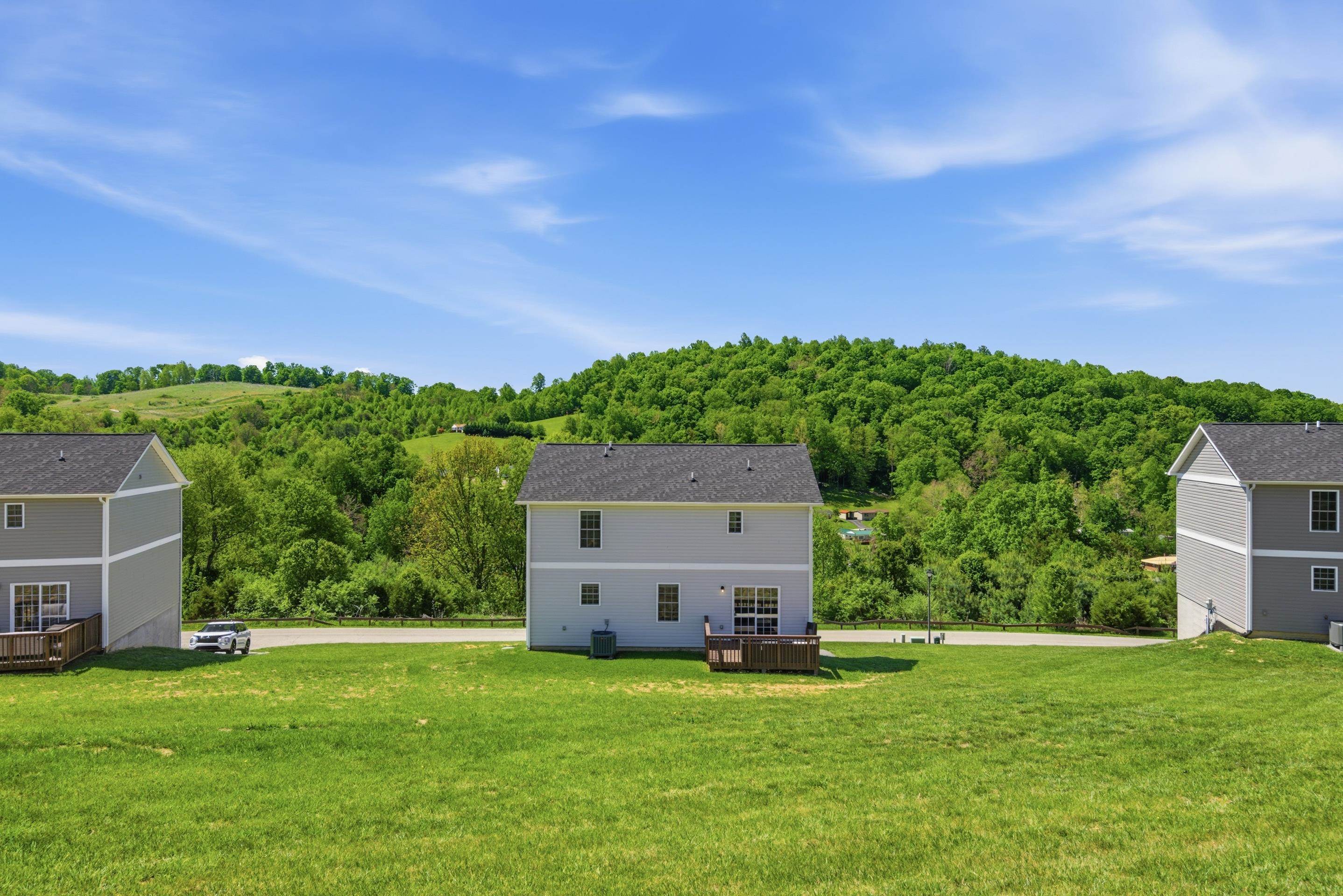 186 Redwood Drive Pembroke VA 24136