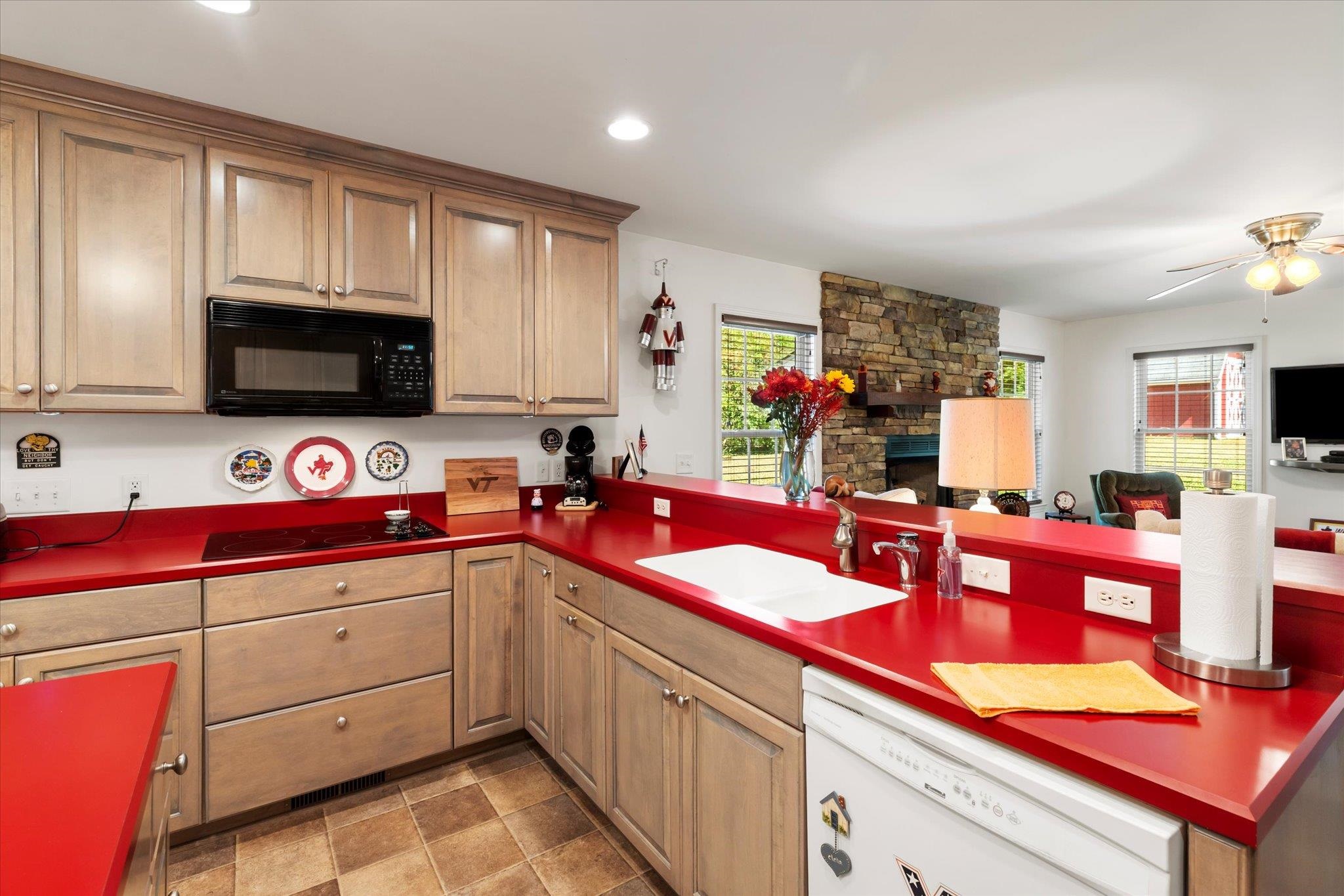 913 Gracelyn Court Blacksburg VA 24060