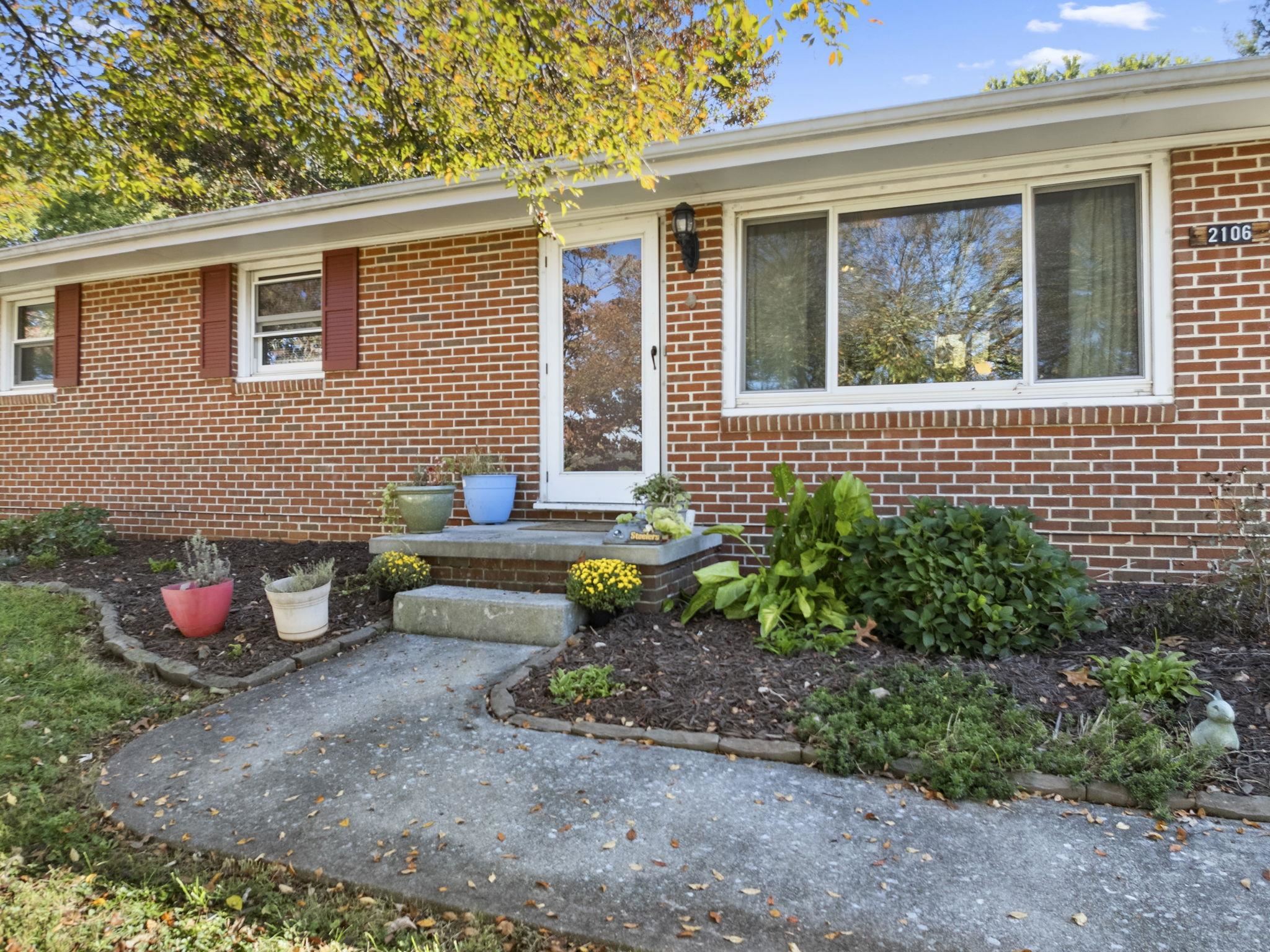 2106 Fourth Street Radford VA 24141