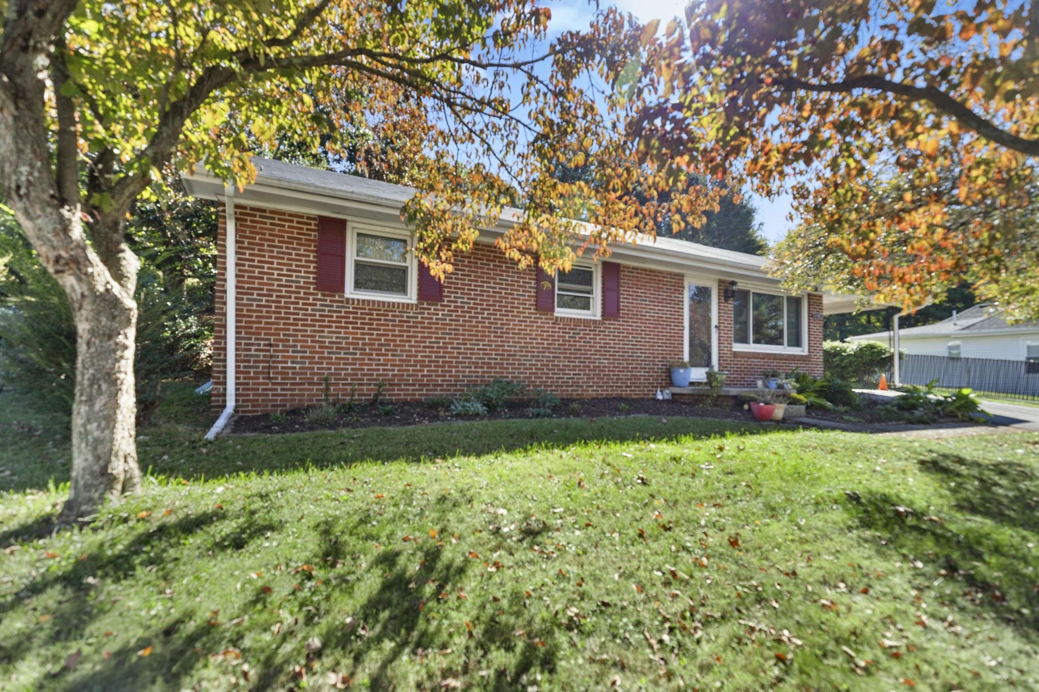 2106 Fourth Street Radford VA 24141