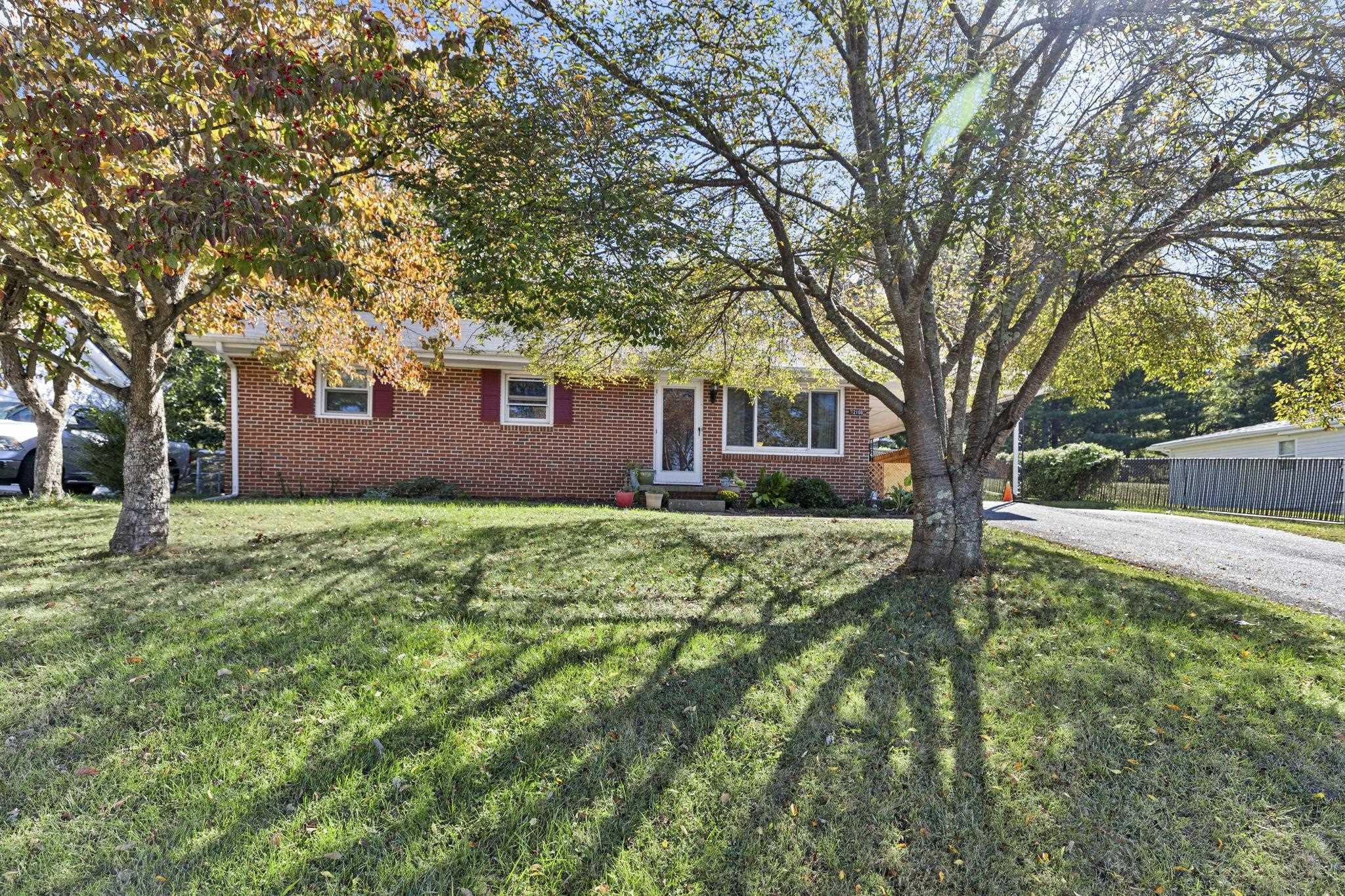 2106 Fourth Street Radford VA 24141