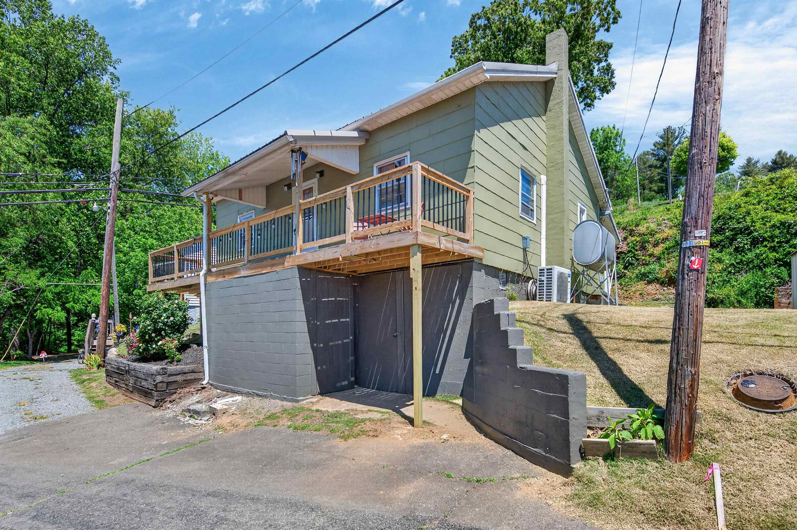 411 Grayson Street Fries VA 24330