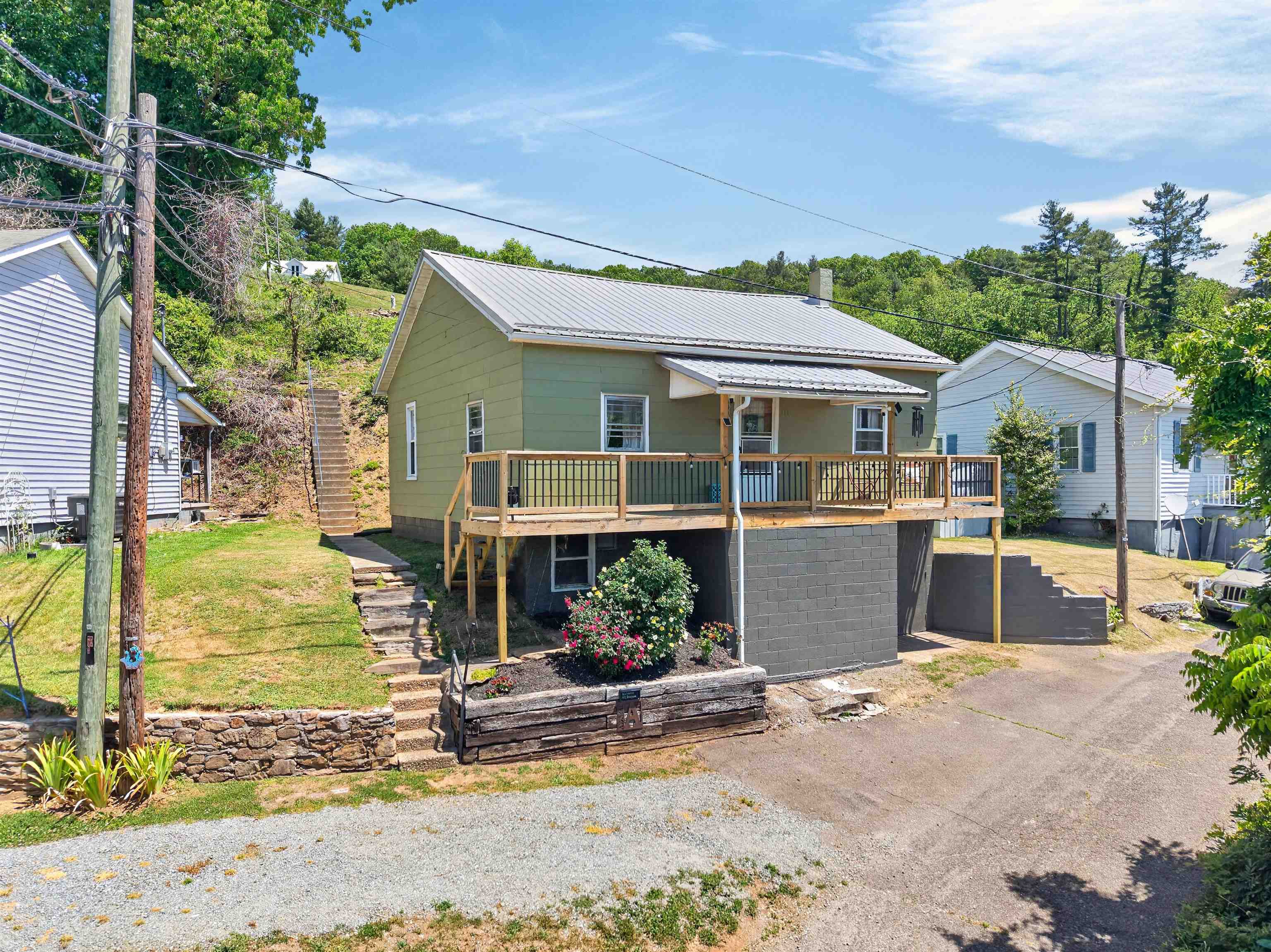 411 Grayson Street Fries VA 24330