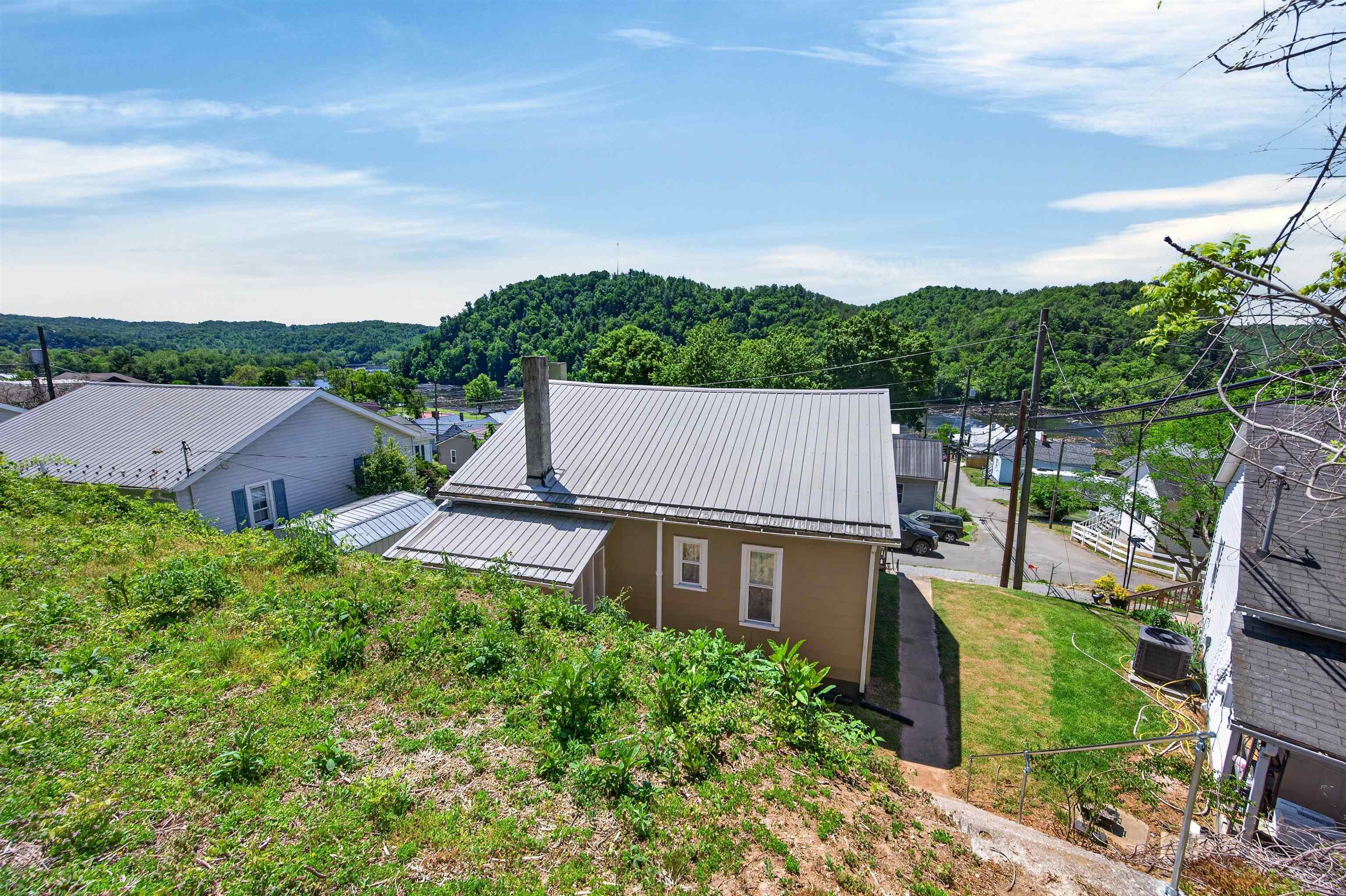 411 Grayson Street Fries VA 24330