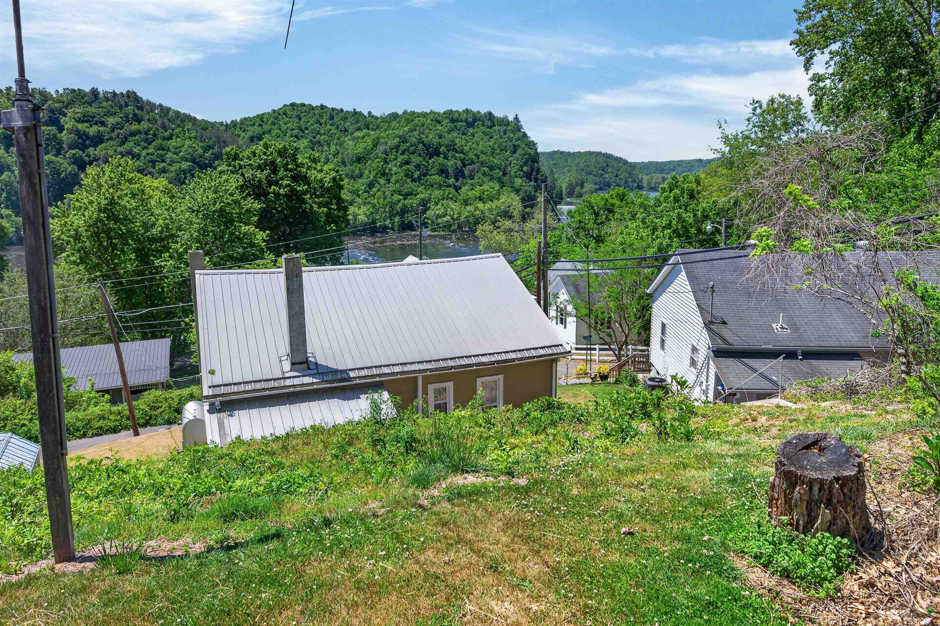411 Grayson Street Fries VA 24330
