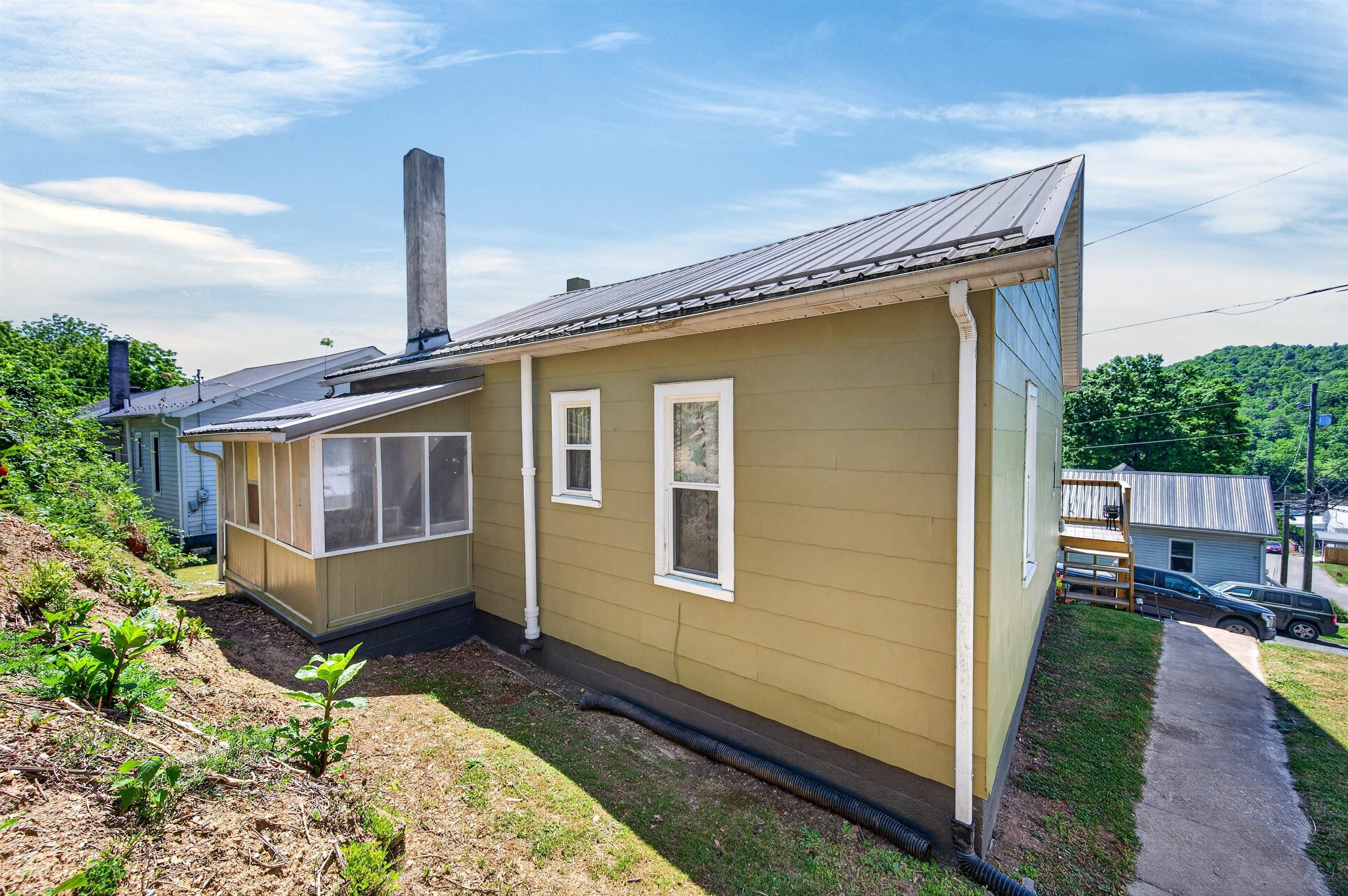 411 Grayson Street Fries VA 24330