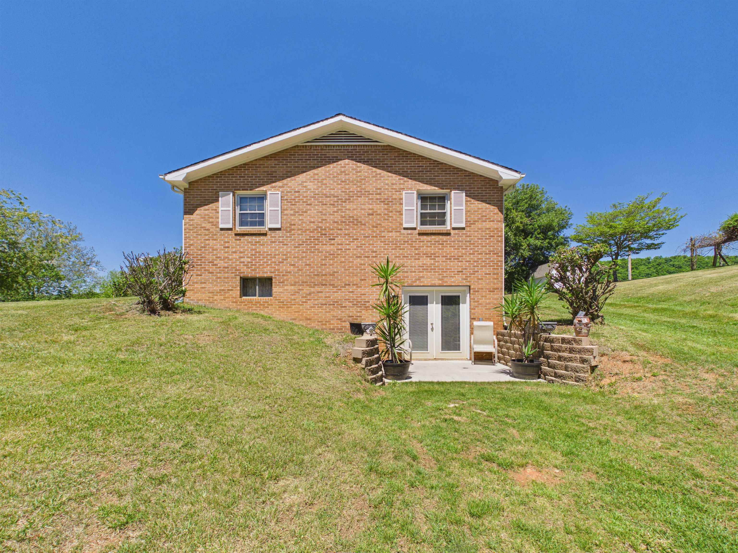 404 Baker Island Road Max Meadows VA 24360