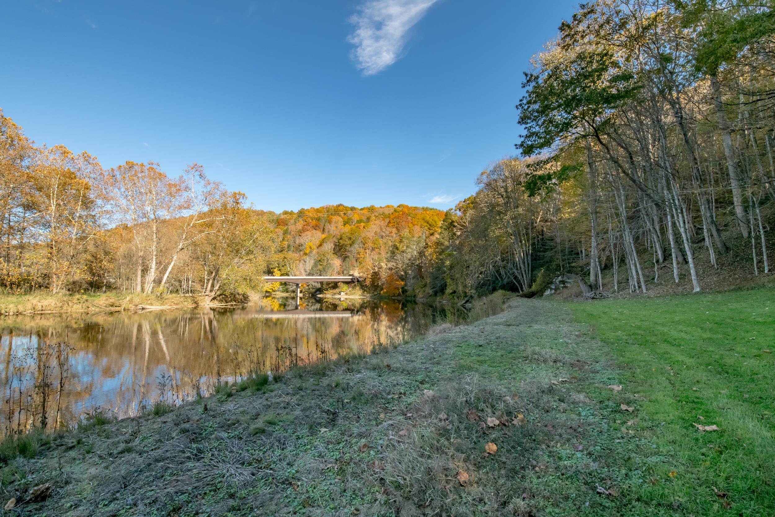 305 Mulberry Lane Mouth Of Wilson VA 24363