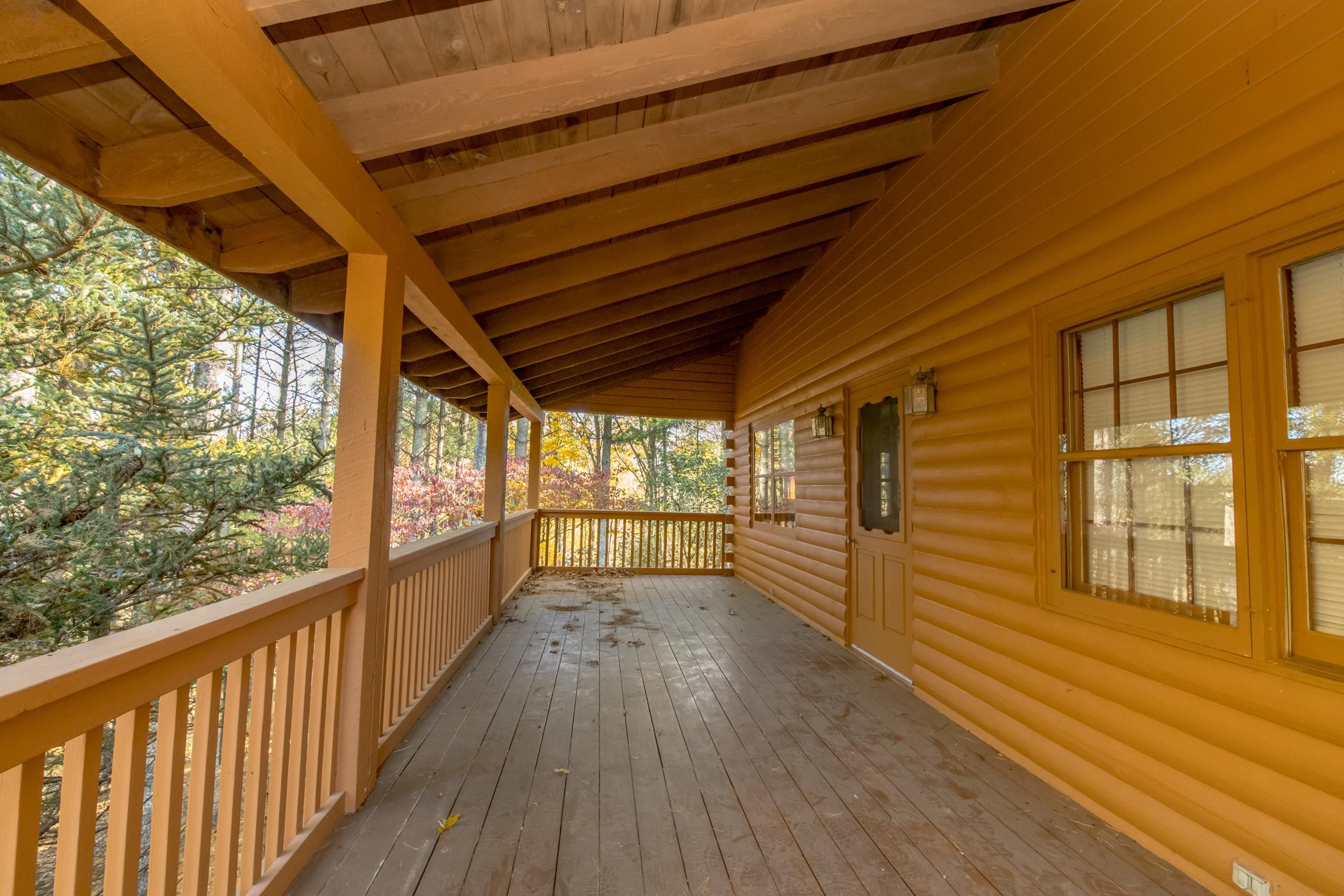 305 Mulberry Lane Mouth Of Wilson VA 24363