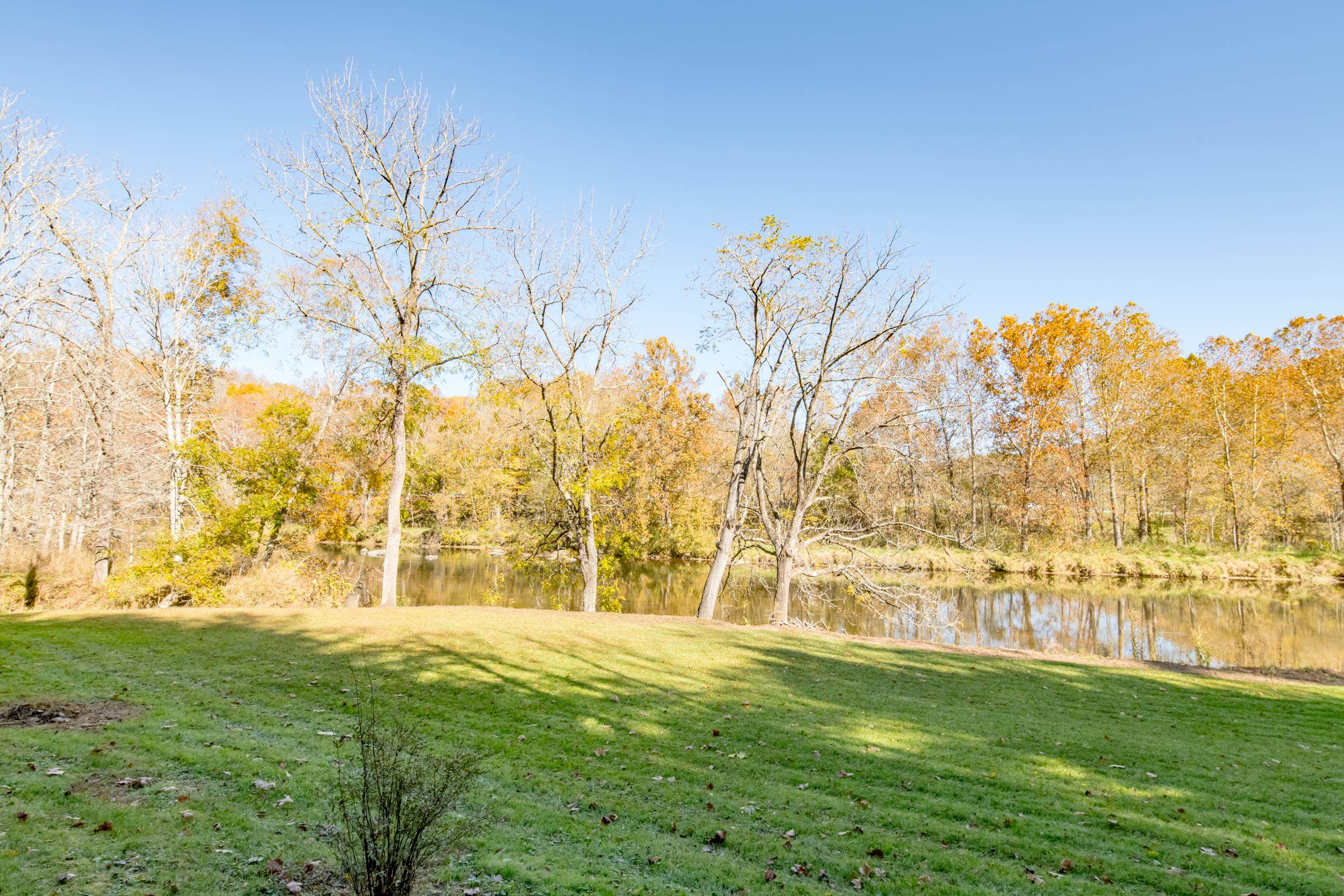 305 Mulberry Lane Mouth Of Wilson VA 24363