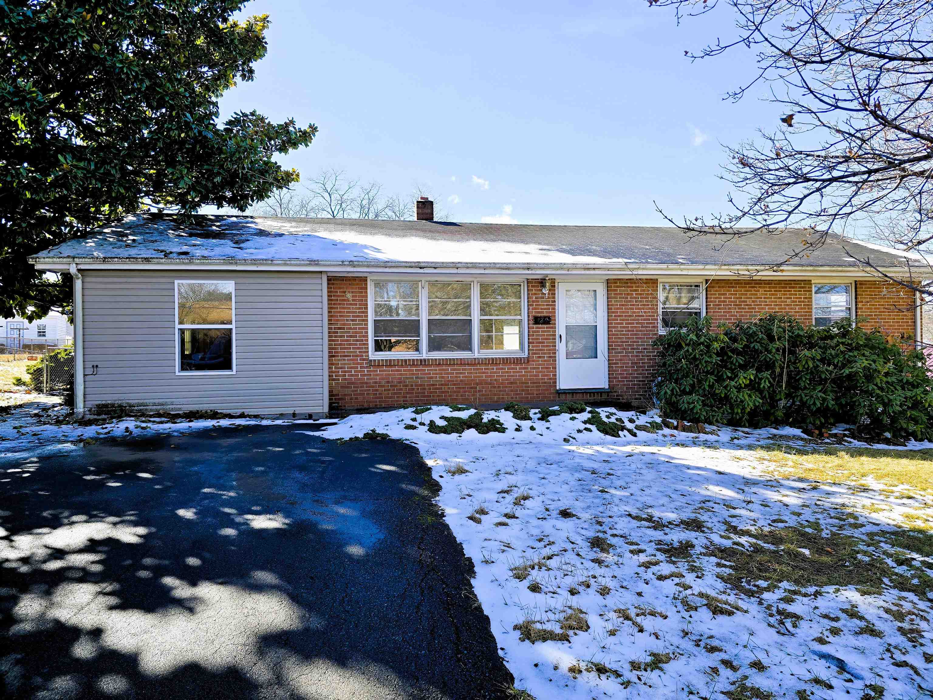 124 Ziegler Avenue Dublin VA 24084