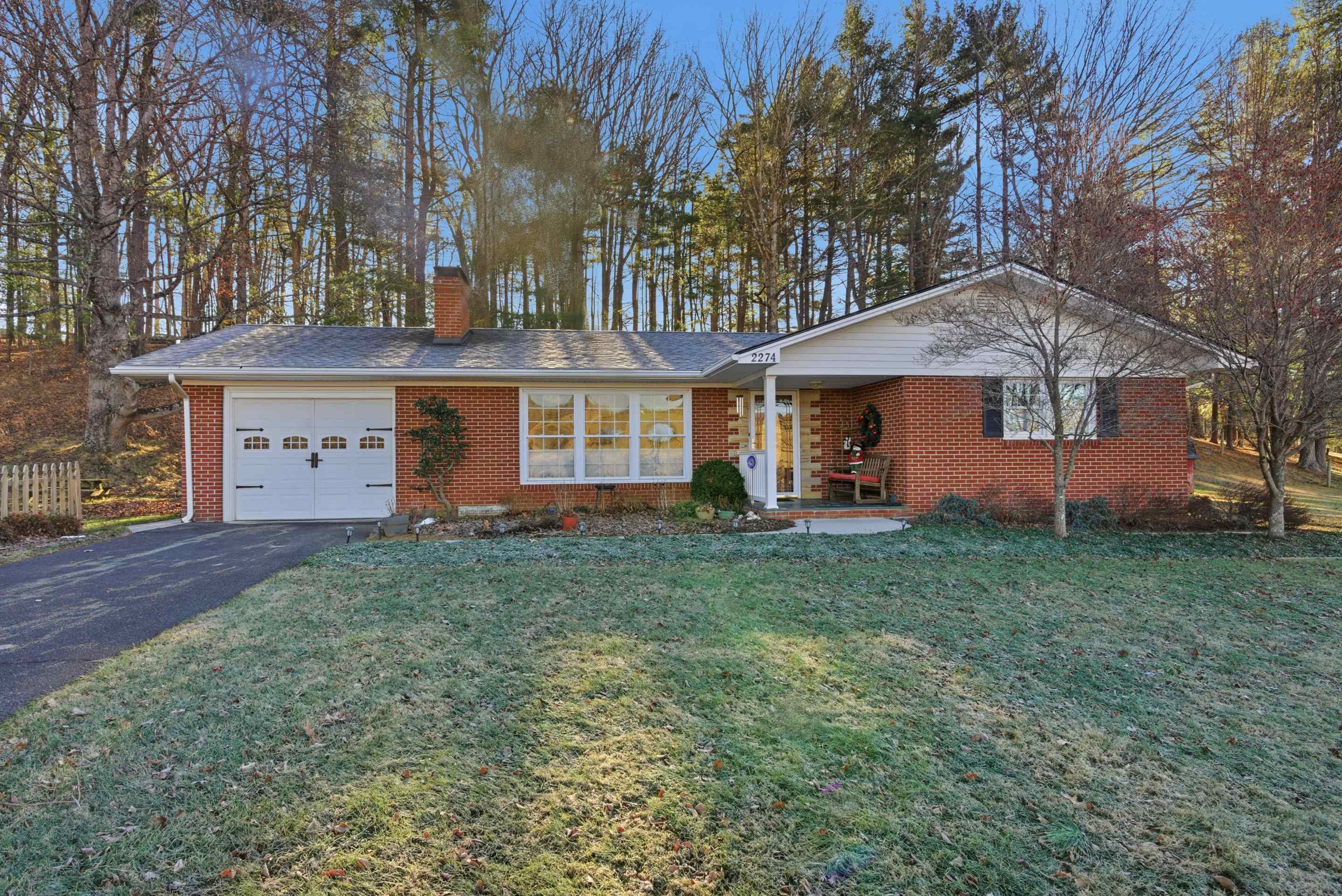 2274 Franklin Pike SE Floyd VA 24091